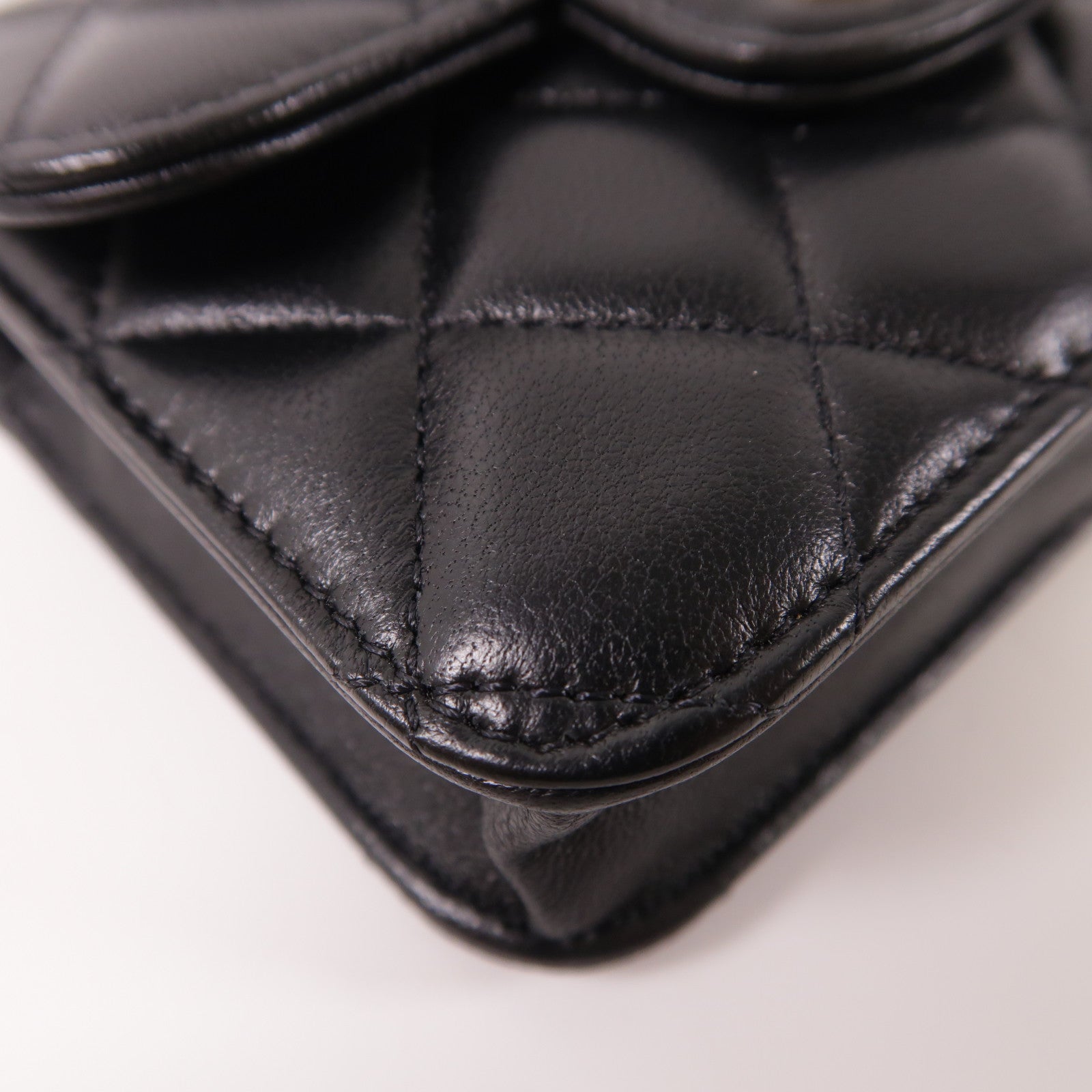 CHANEL 羊皮皮革Handle Mini Bag金扣鏈帶手挽肩背兩用袋