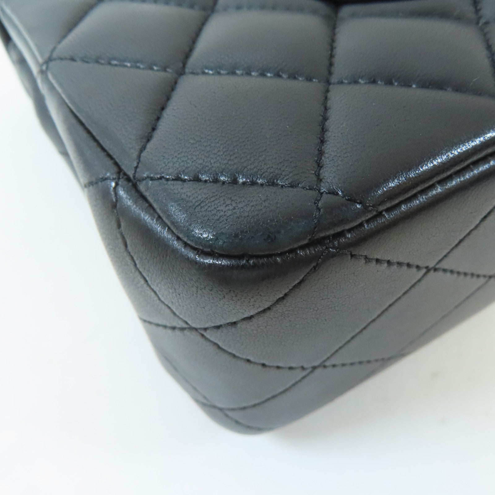 CHANEL 【激減優惠】菱格羊皮皮革Classic 25金扣鏈帶肩背袋黑色