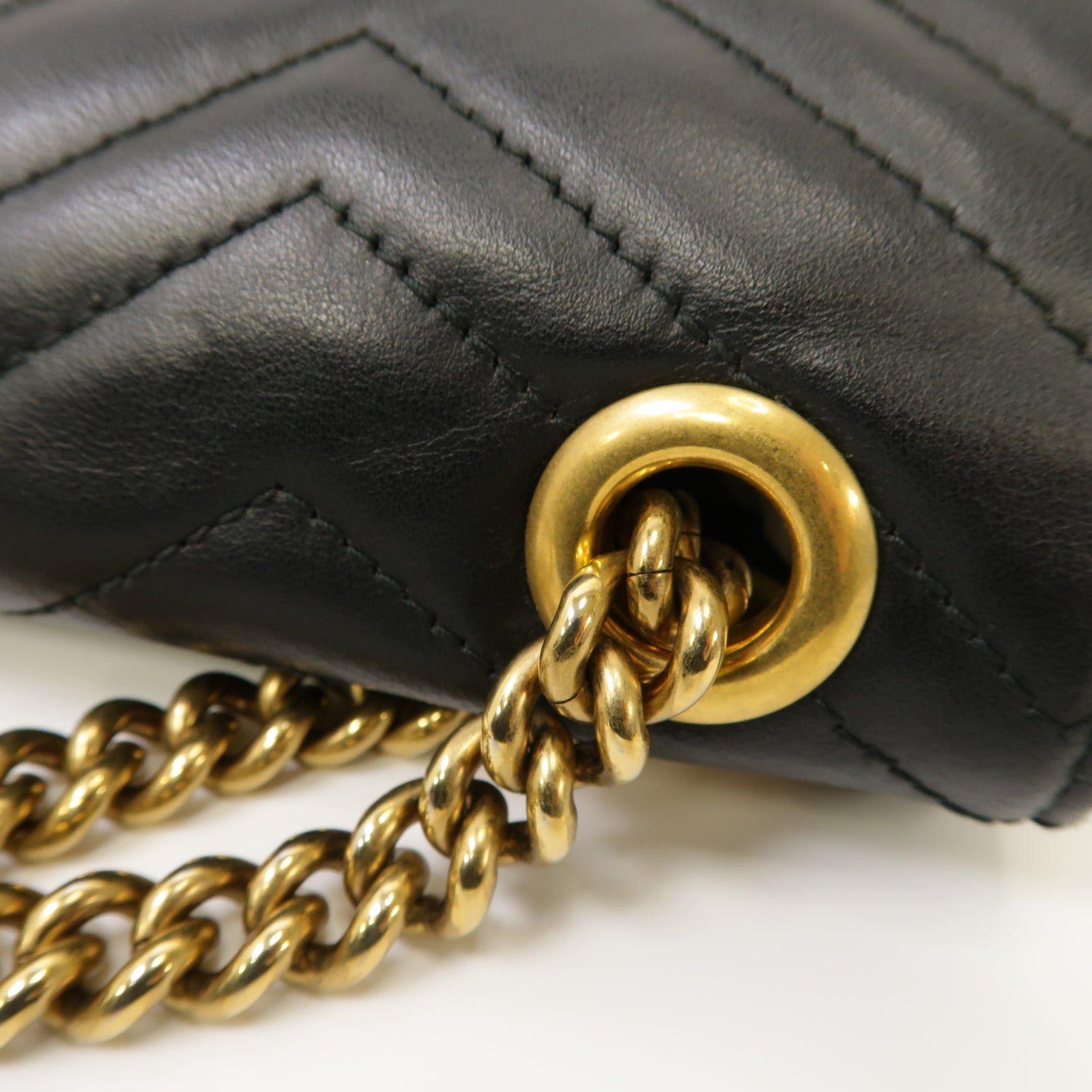 GUCCI 牛皮皮革Shoulder Bag金扣鏈帶肩背袋黒色