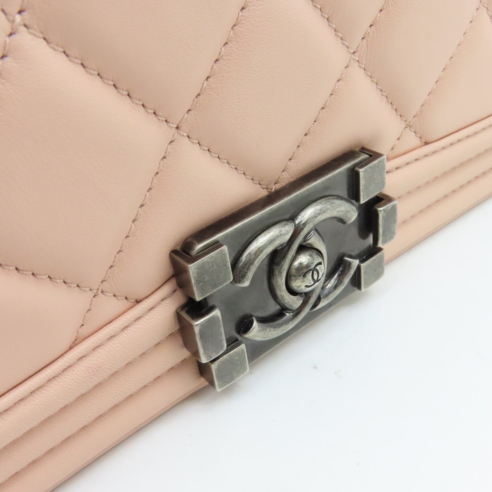 CHANEL 【激減優惠】菱格羊皮皮革Boy Chanel Cain Shoulder Bag銀扣鏈帶肩背袋粉紅色