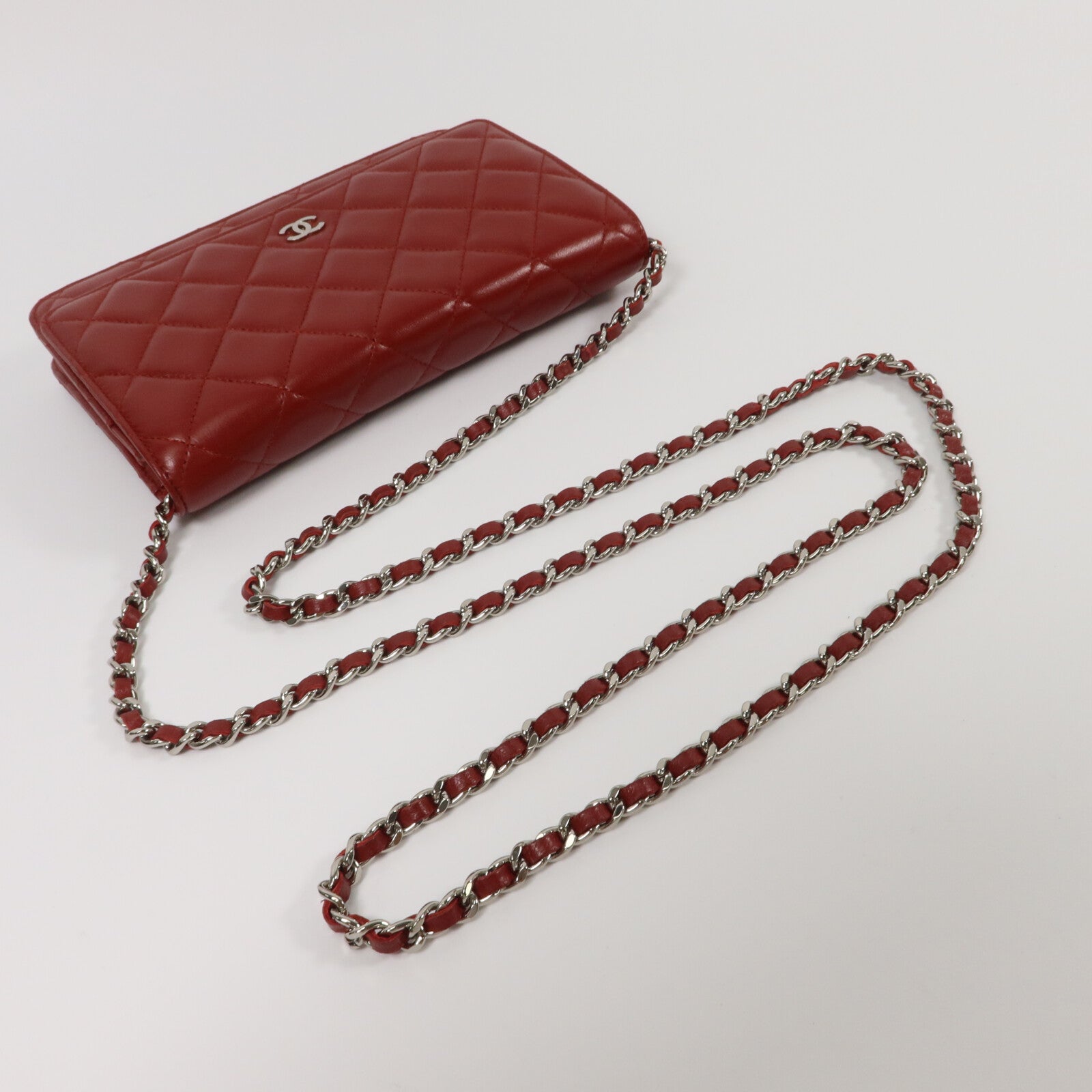 CHANEL Wallet On Chain