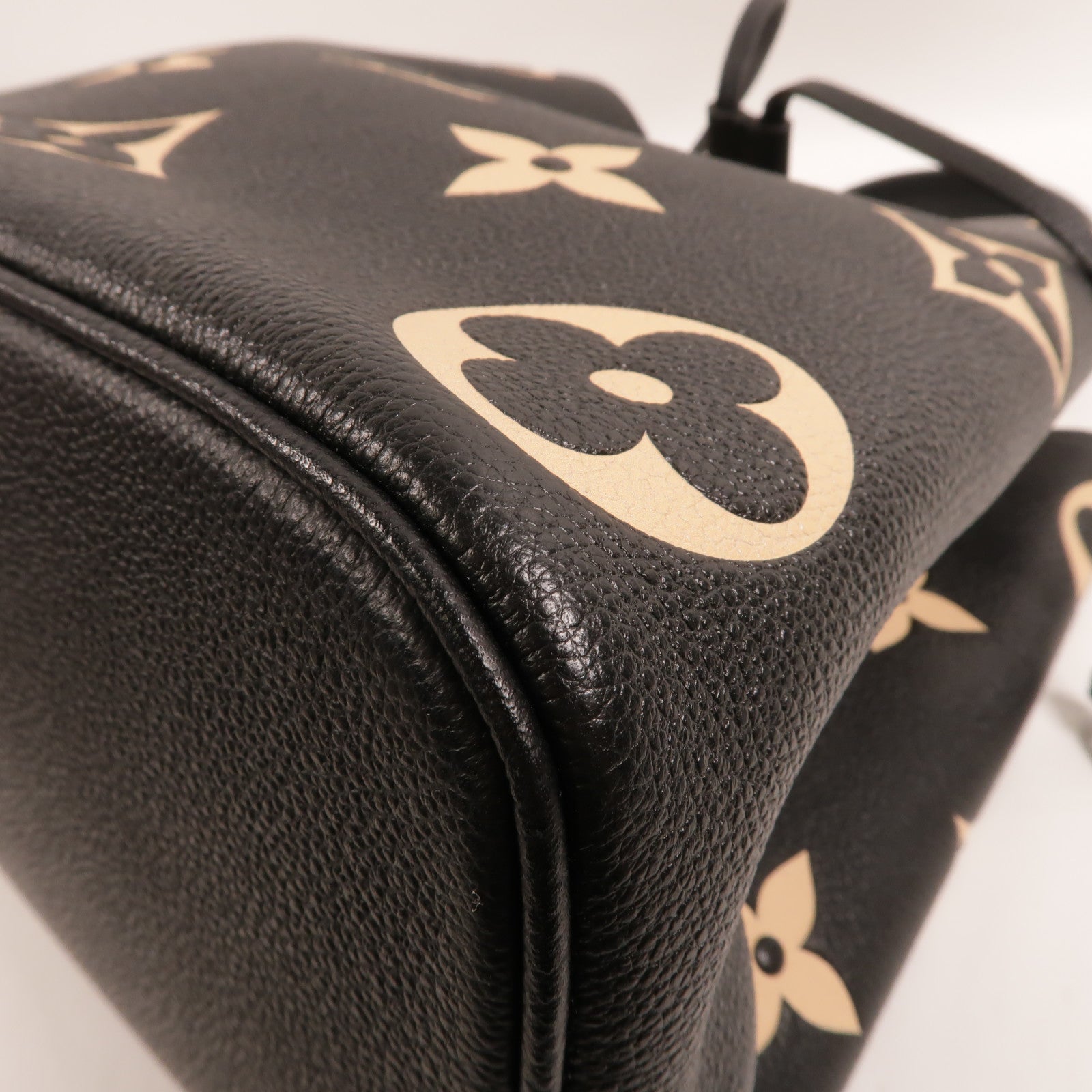 LOUIS VUITTON Monogram Empreinte Bicolor Neo Noe MM金扣手挽肩背兩用袋
