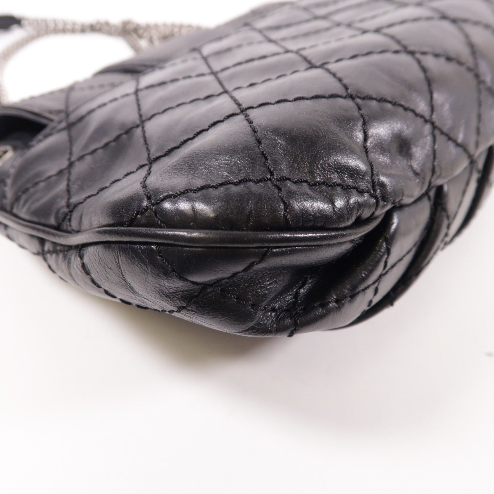 CHANEL 牛皮皮革Shoulder Bag銀扣鏈帶肩背袋