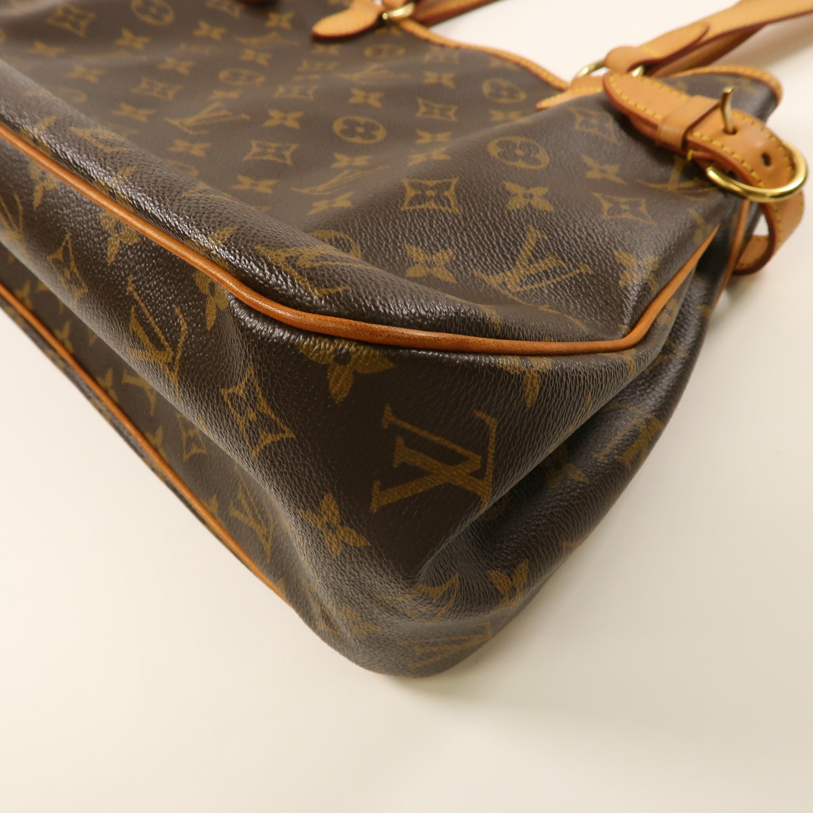LOUIS VUITTON Monogram Batignolles Horizontal金扣肩背袋啡色
