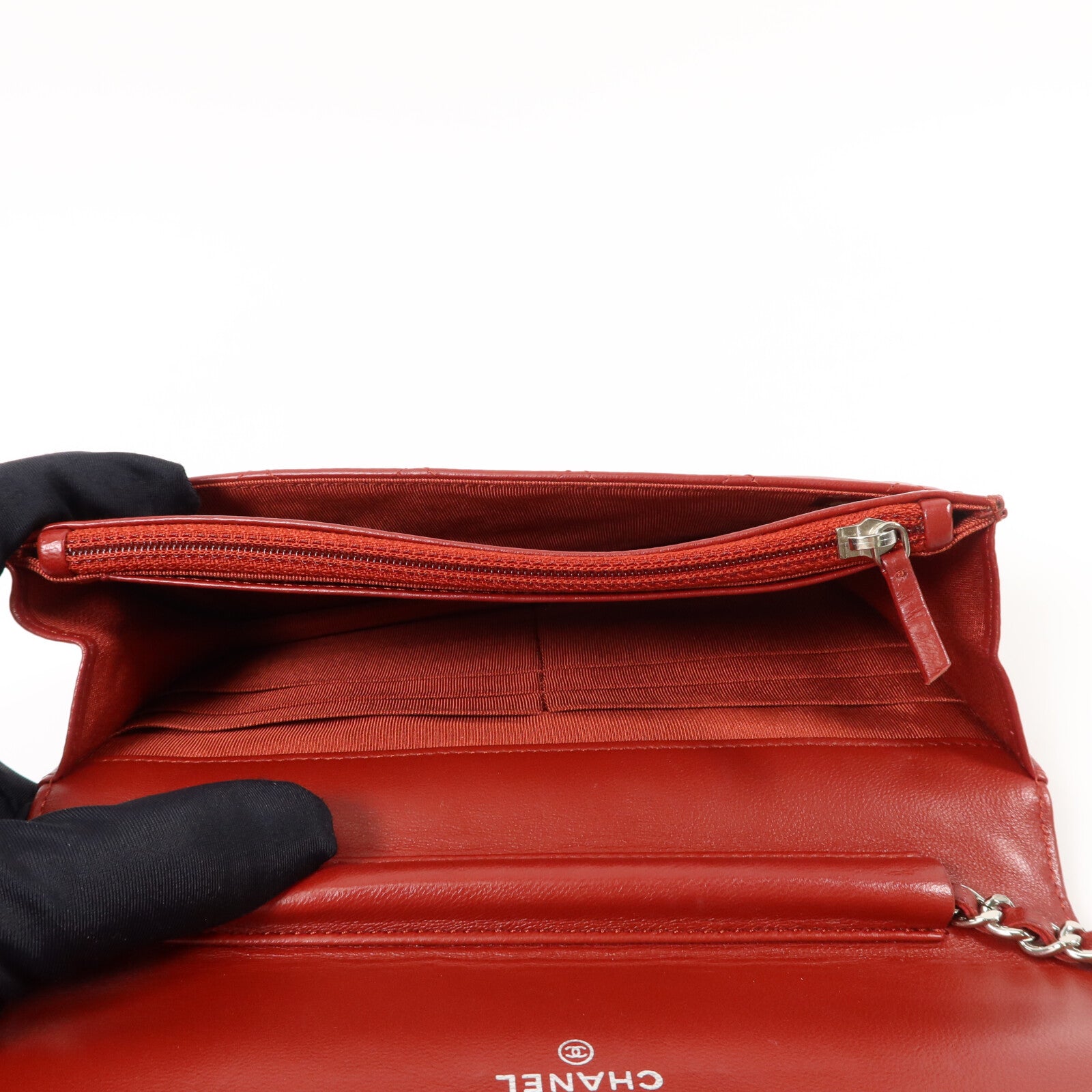 CHANEL Wallet On Chain