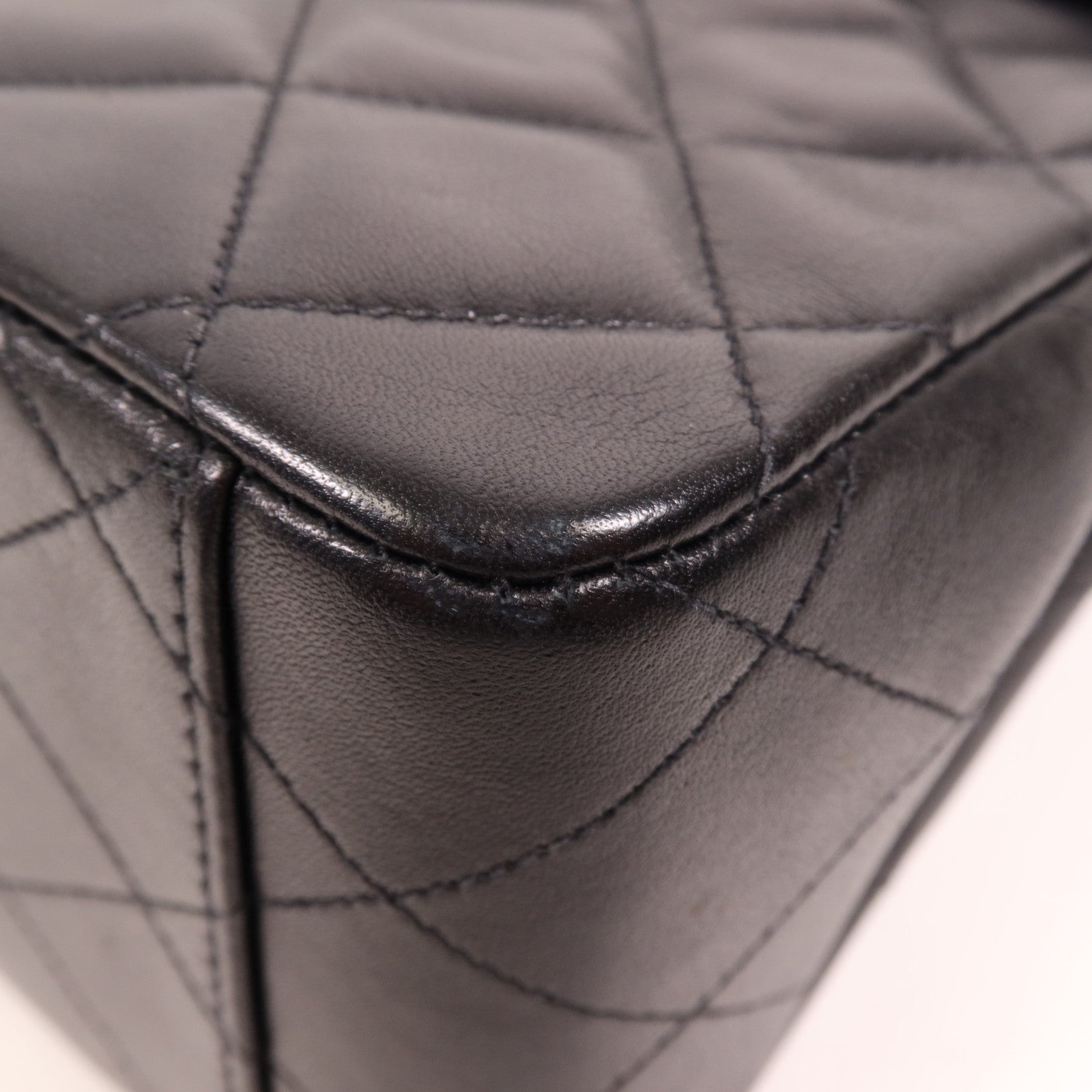 CHANEL 牛皮皮革Vintage Classic Flap Bag金扣鏈帶肩背袋