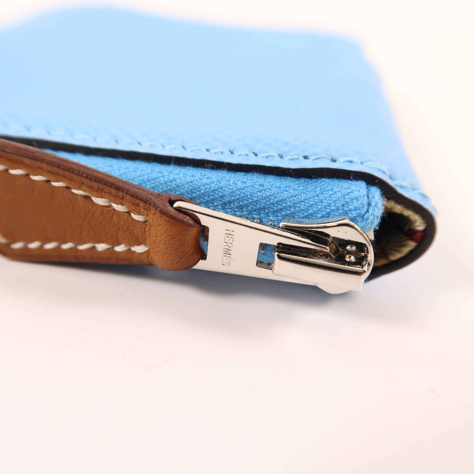 HERMES Epsom皮革Silk In Change Purse銀扣零錢包Bleu Celeste