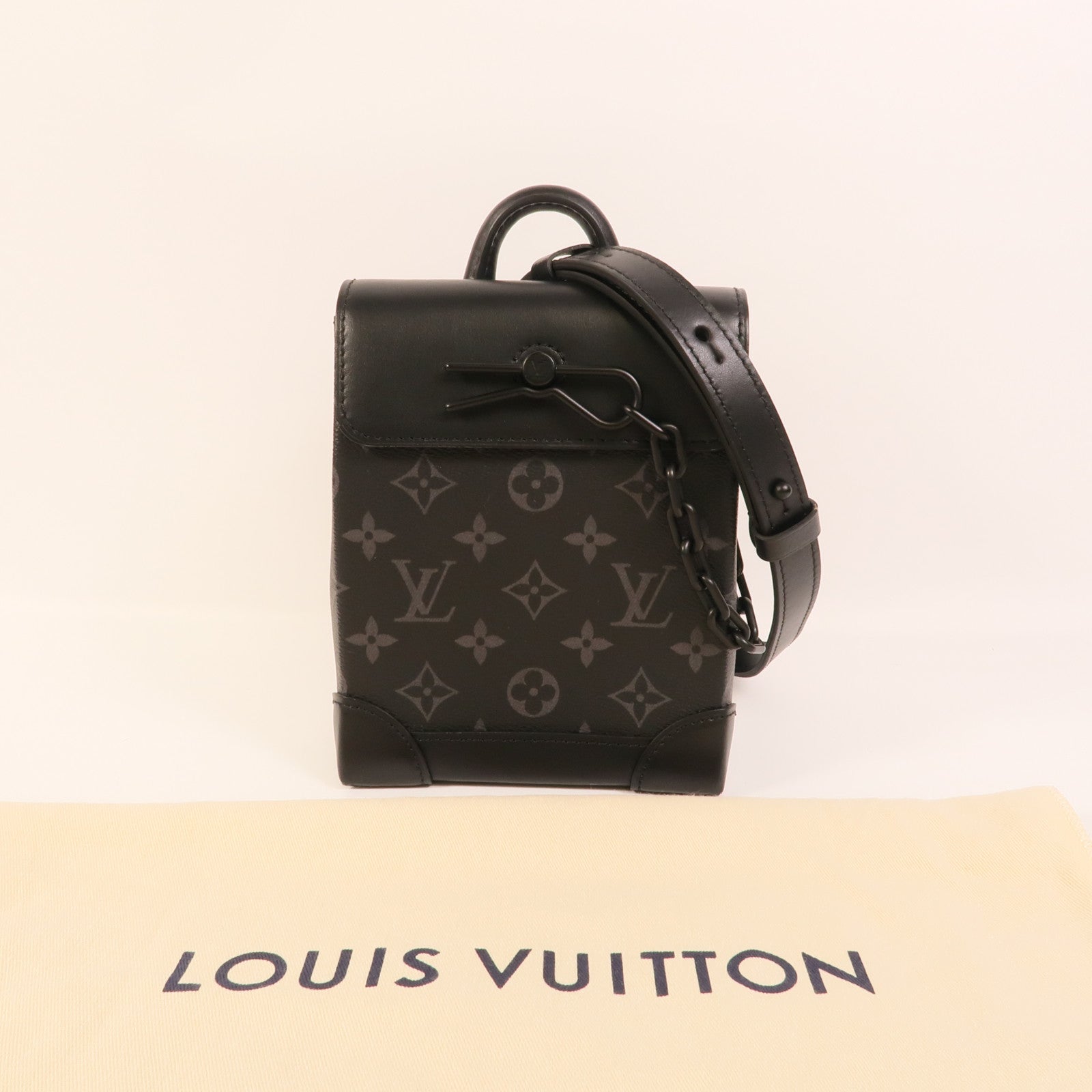 LOUIS VUITTON Monogram Eclipse Nano Steamer肩背袋