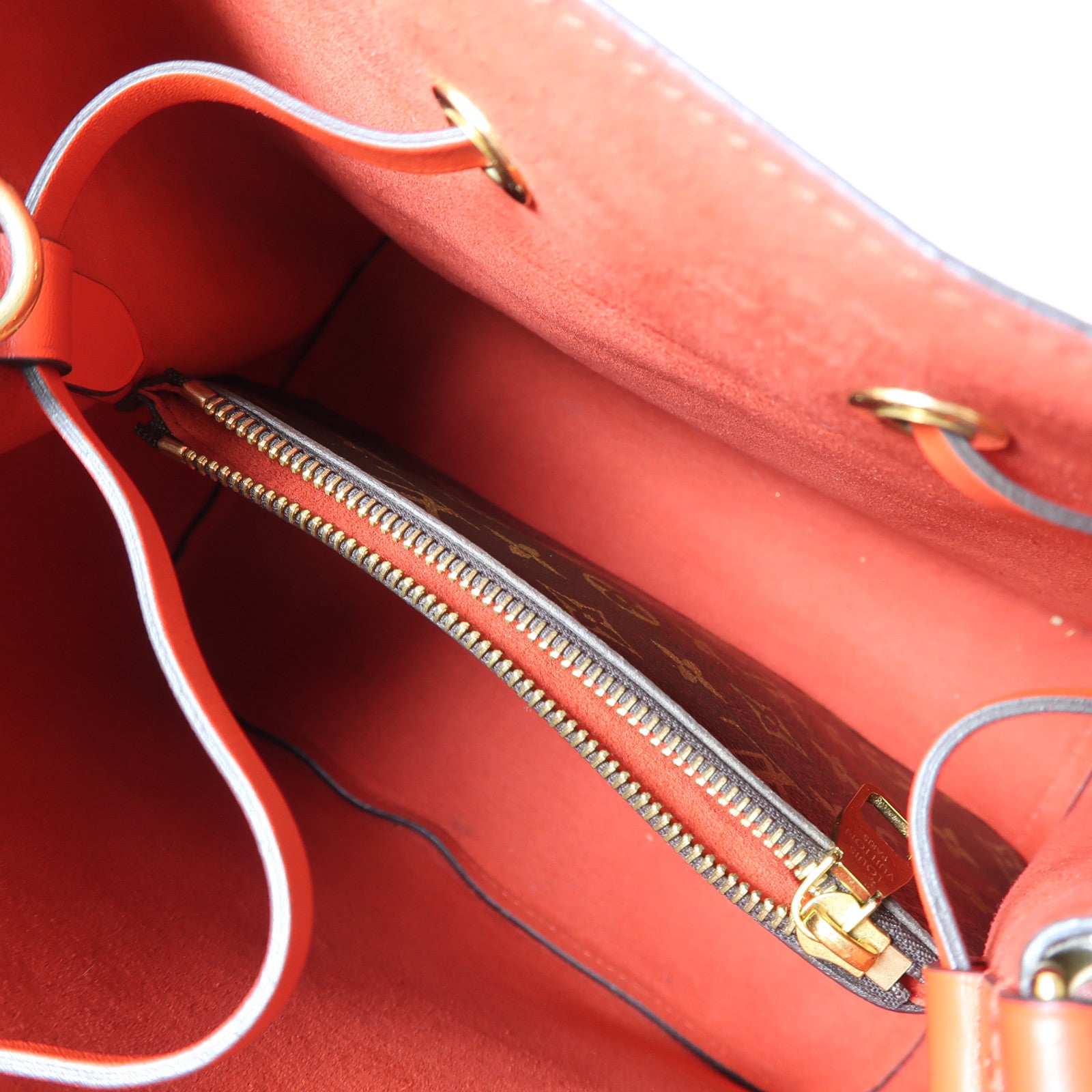 LOUIS VUITTON Monogram Neo Noe金扣肩背袋啡色/紅色