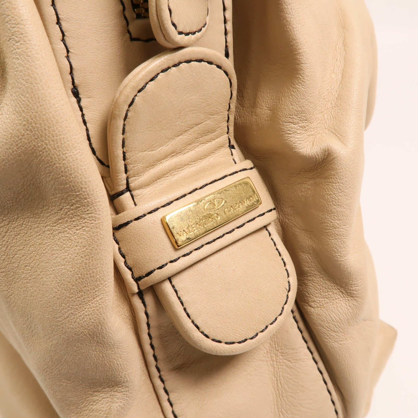 Valentino 羊皮皮革Shoulder Bag金扣肩背袋