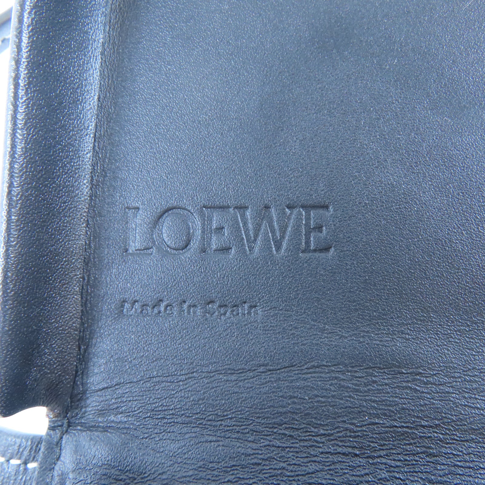 LOEWE 牛皮皮革Heel Pouch Small肩背袋黑色