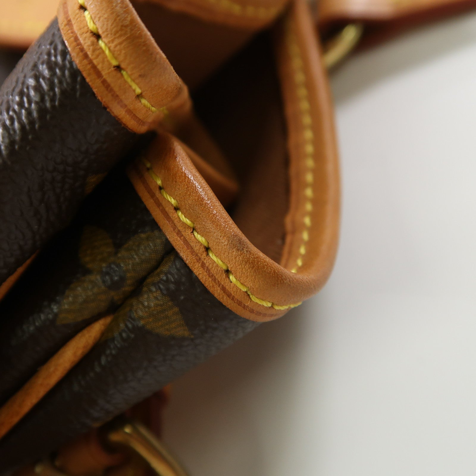 LOUIS VUITTON Monogram Batignolles Horizontal金扣肩背袋啡色