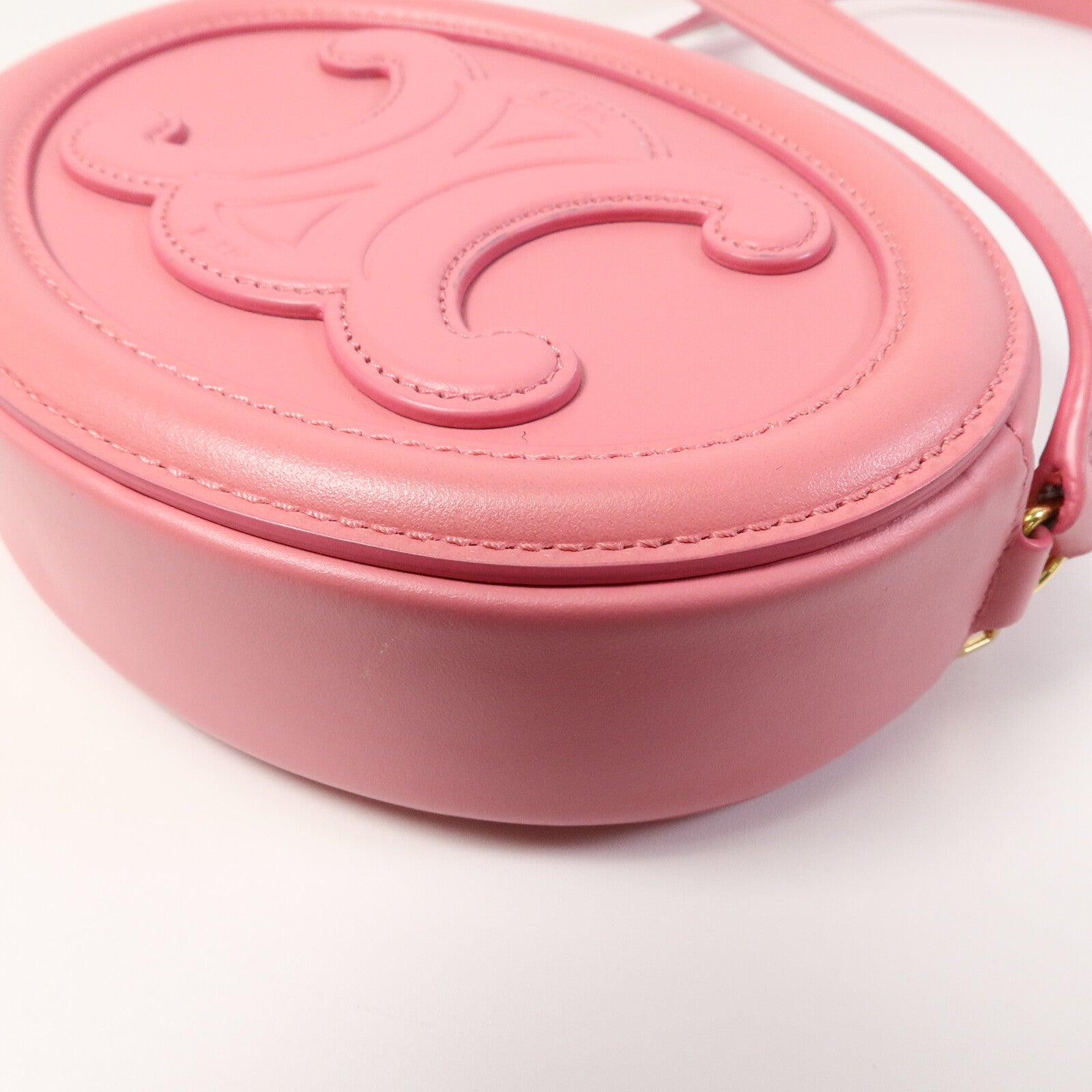 CELINE 牛皮皮革Cuir Triomphe Oval肩背袋
