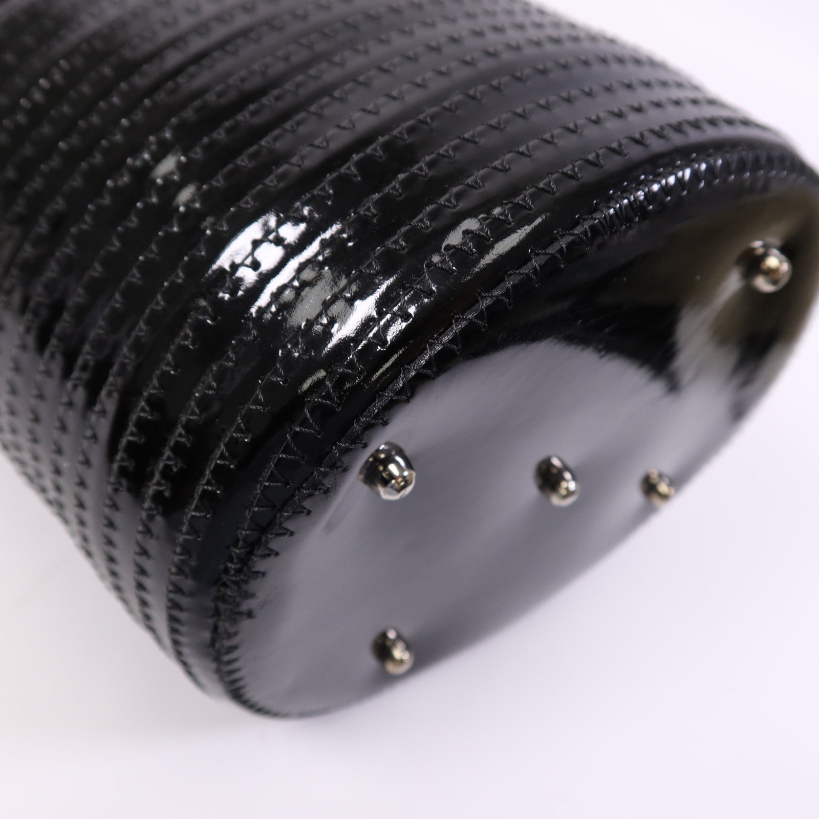 GUCCI 漆皮皮革Shoulder Bag銀扣肩背袋