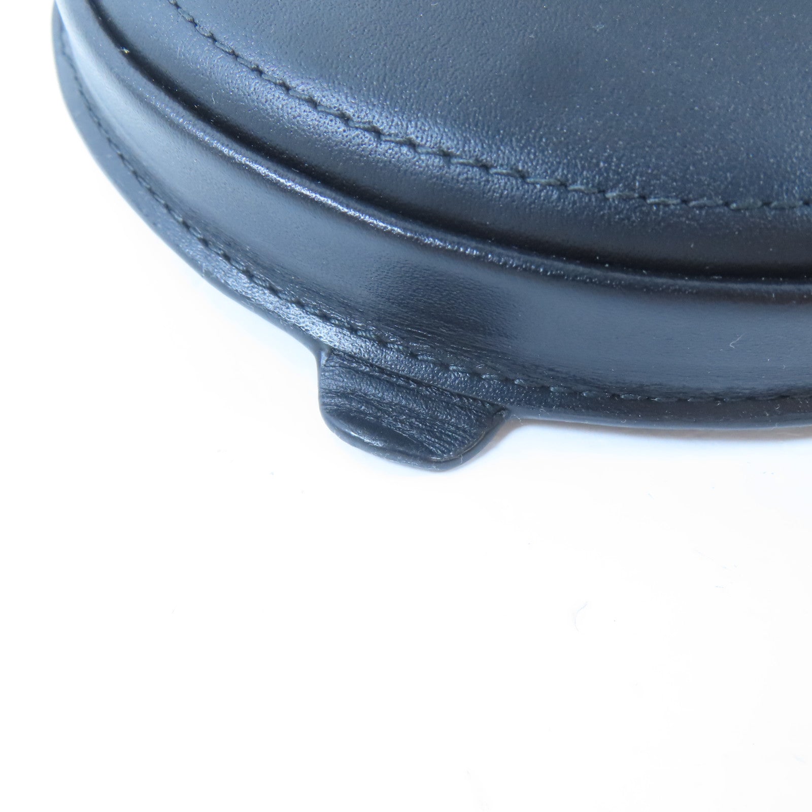LOEWE 牛皮皮革Heel Pouch Small肩背袋黑色