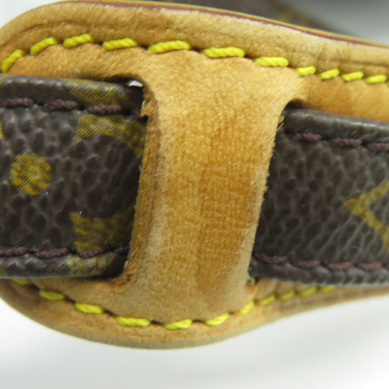 LOUIS VUITTON Monogram Amazon金扣肩背袋啡色