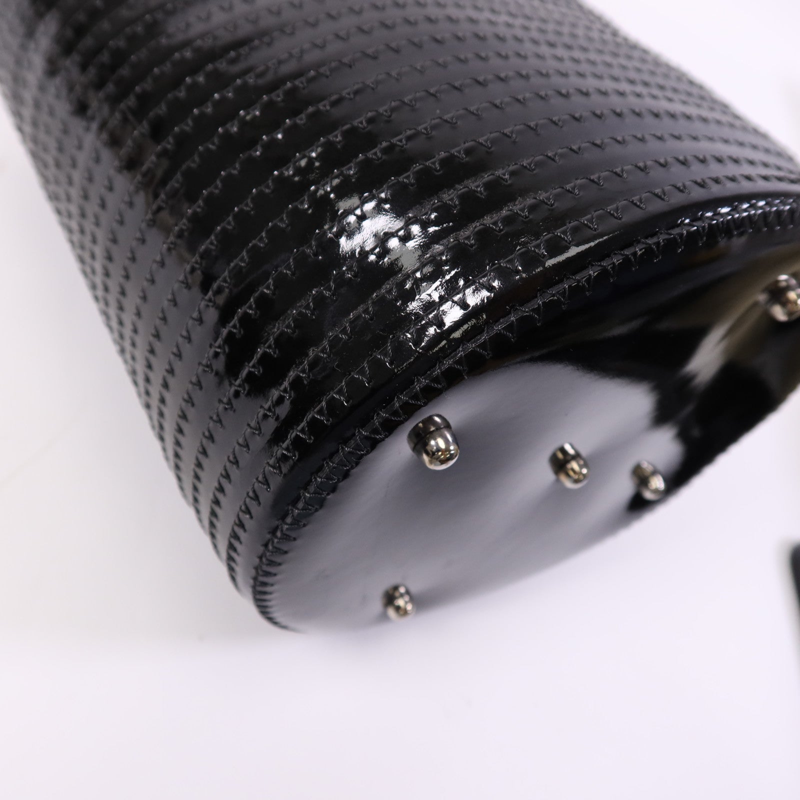 GUCCI 漆皮皮革Shoulder Bag銀扣肩背袋