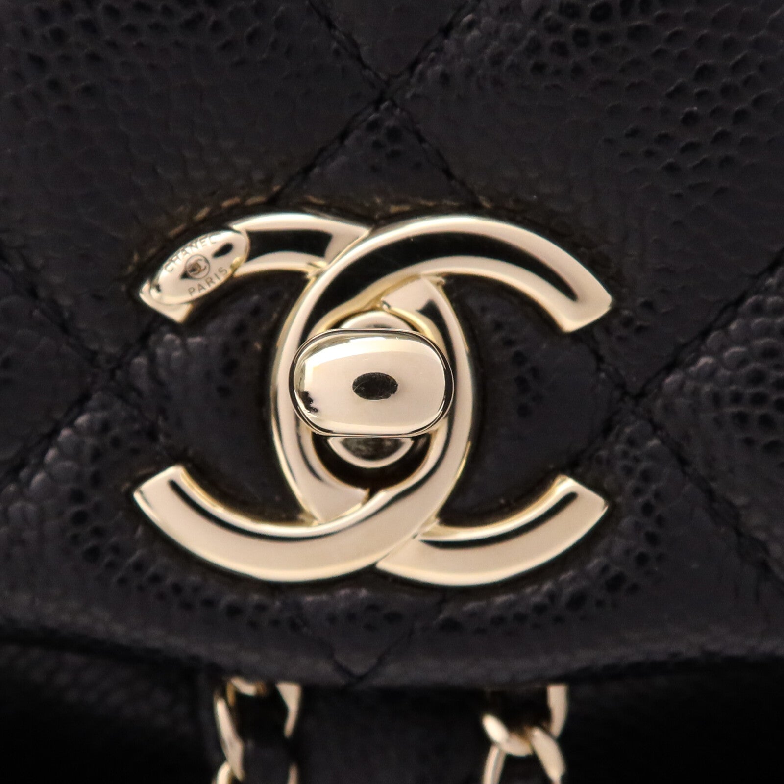CHANEL 牛皮皮革Duma Backpack金扣背包