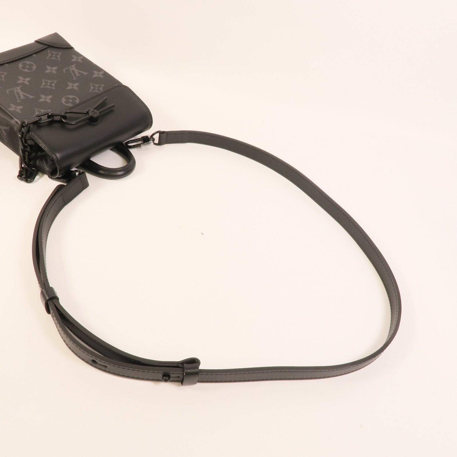 LOUIS VUITTON Monogram Eclipse Nano Steamer肩背袋