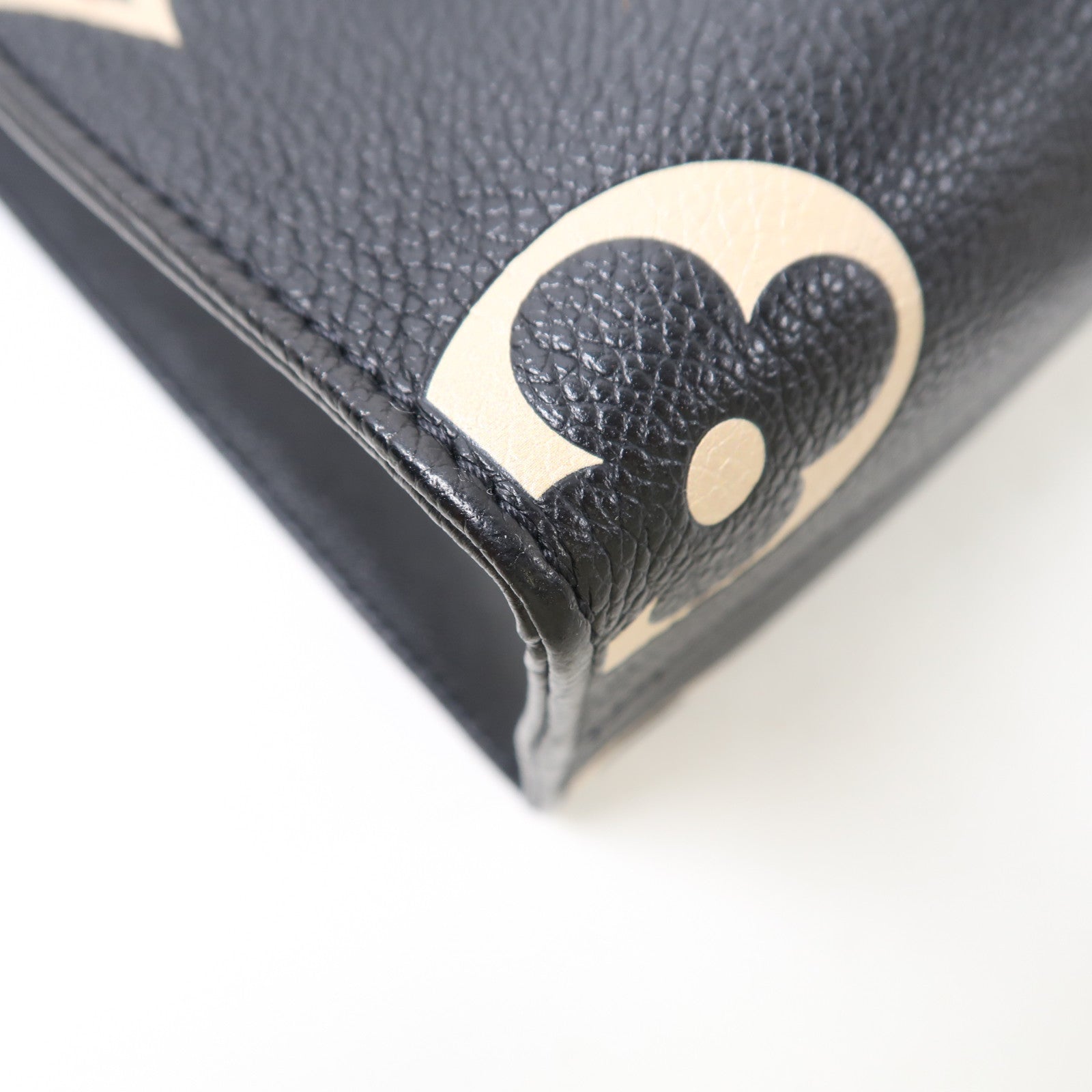 LOUIS VUITTON Monogram Empreinte On The Go PM金扣手挽肩背兩用袋黑色/米色