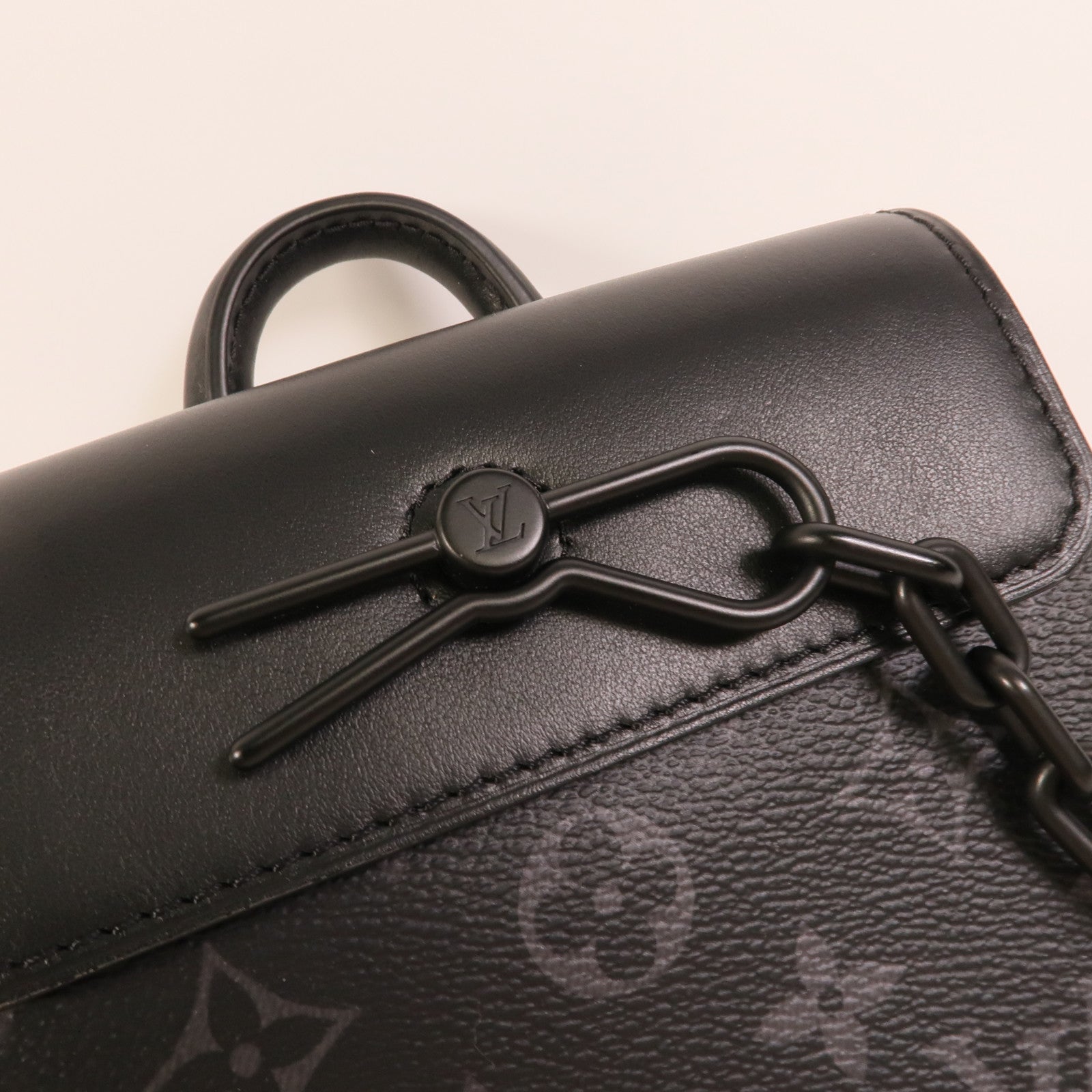 LOUIS VUITTON Monogram Eclipse Nano Steamer肩背袋