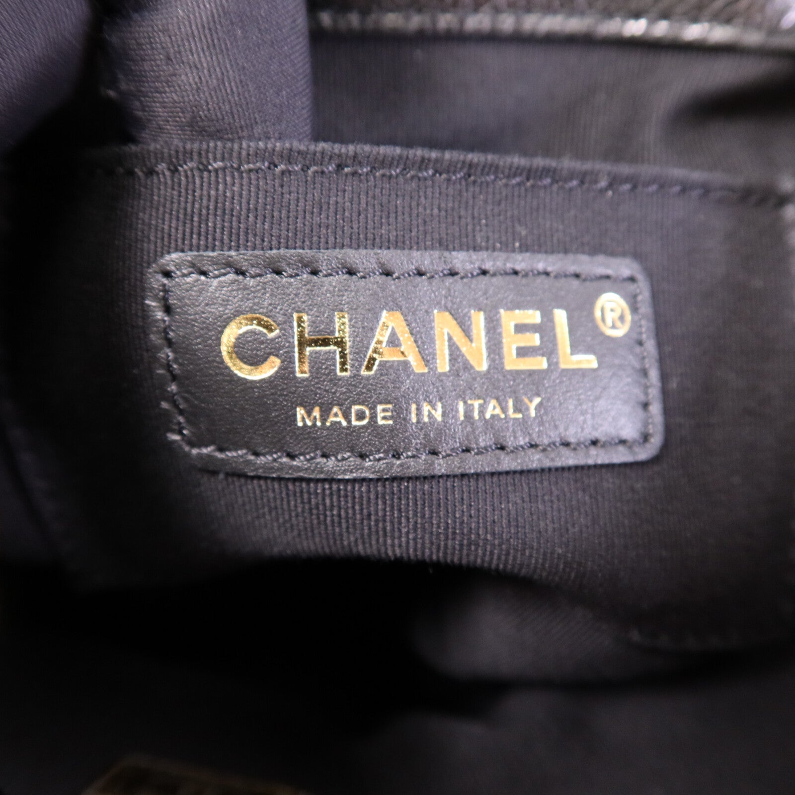 CHANEL 牛皮皮革Duma Backpack金扣背包