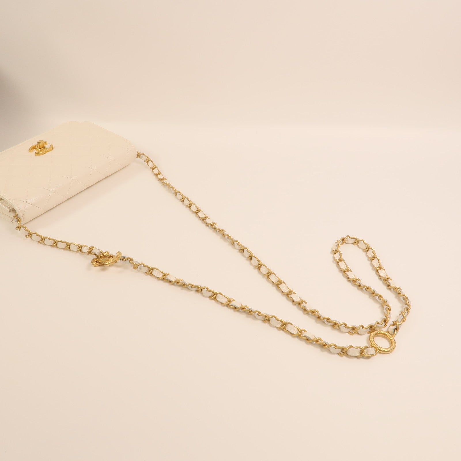 CHANEL 牛皮皮革WOC Wallet On Chain金扣鏈帶肩背袋