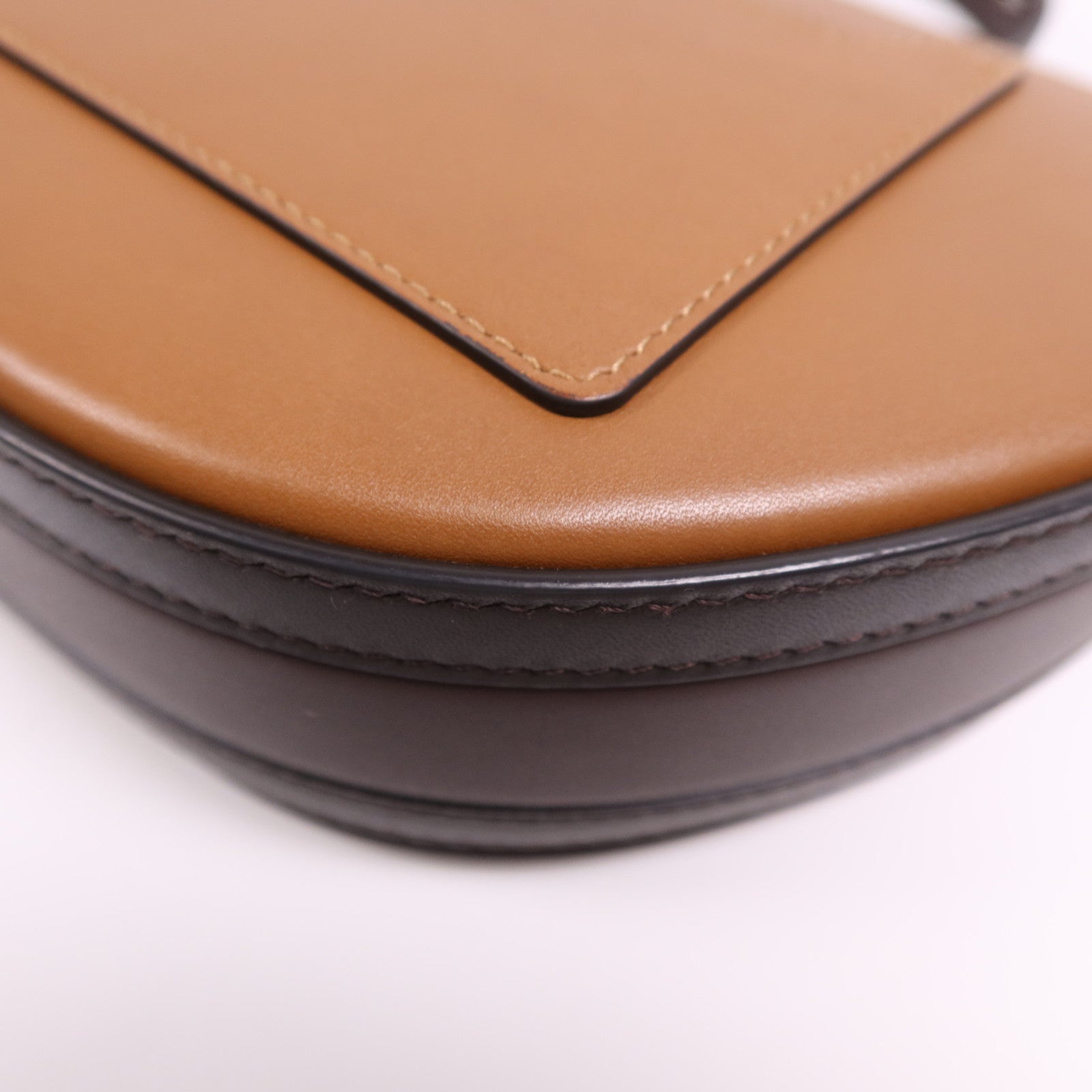 BURBERRY 【激減優惠】牛皮皮革Olympia Small Bag金扣肩背袋