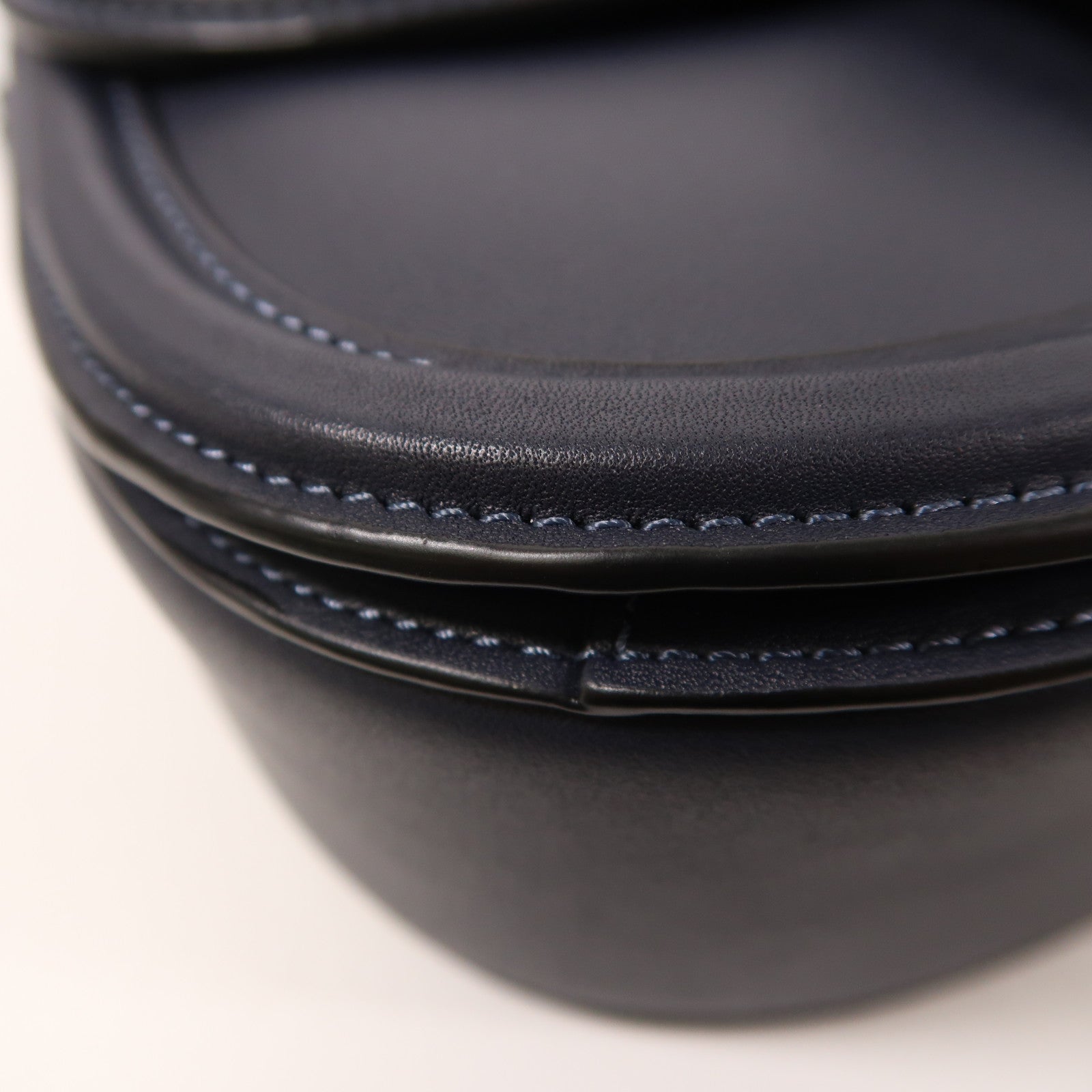 COACH 【激減優惠】牛皮皮革Beat Saddle肩背袋