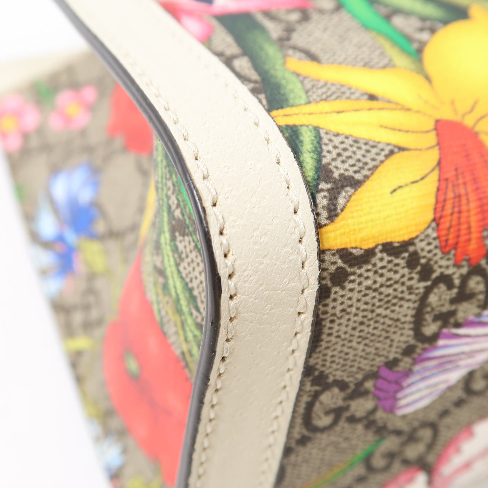 GUCCI 塗層帆布Shoulder Bag金扣肩背袋啡色/白色/彩色