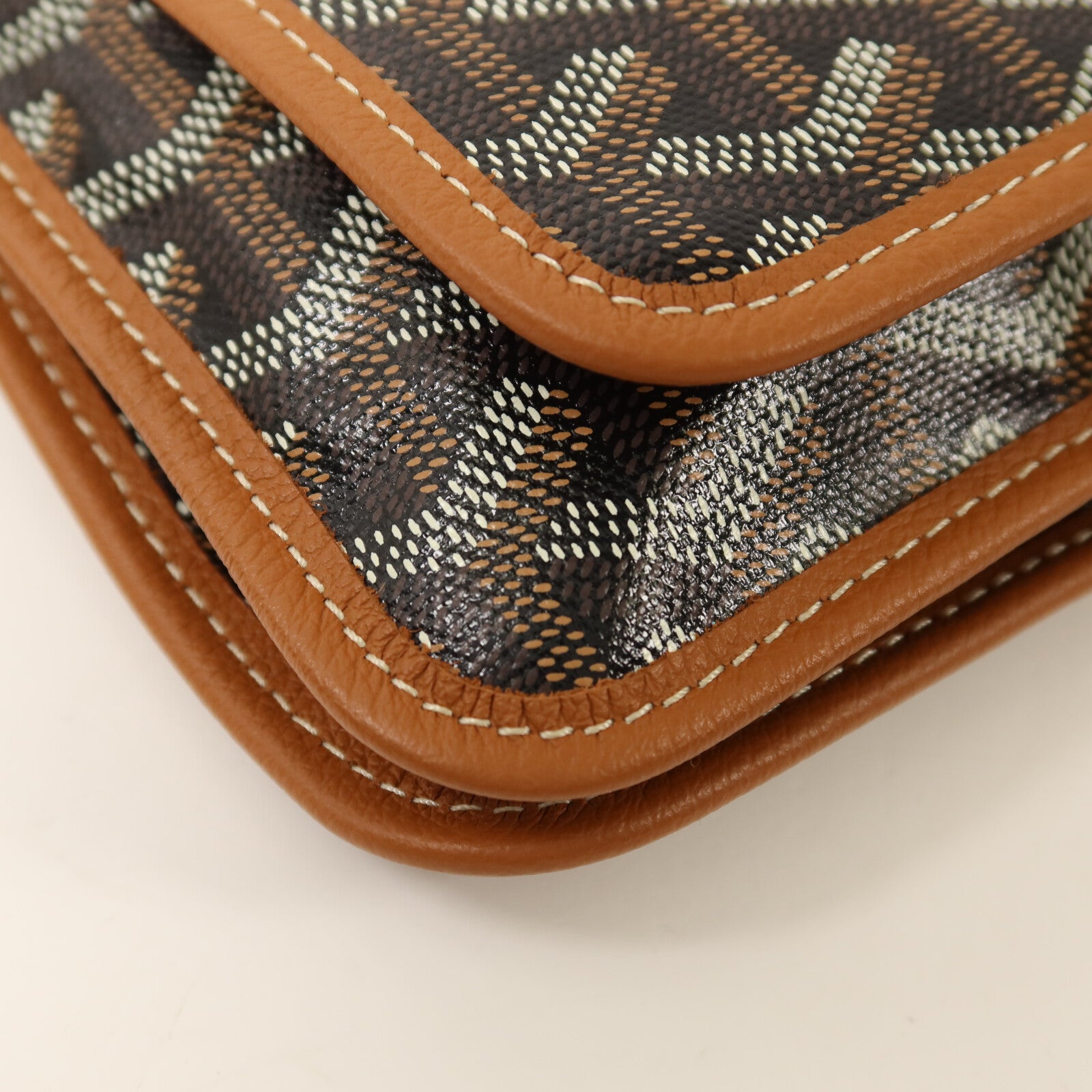 GOYARD 塗層帆布Plumet Pocket Wallet銀扣肩背袋