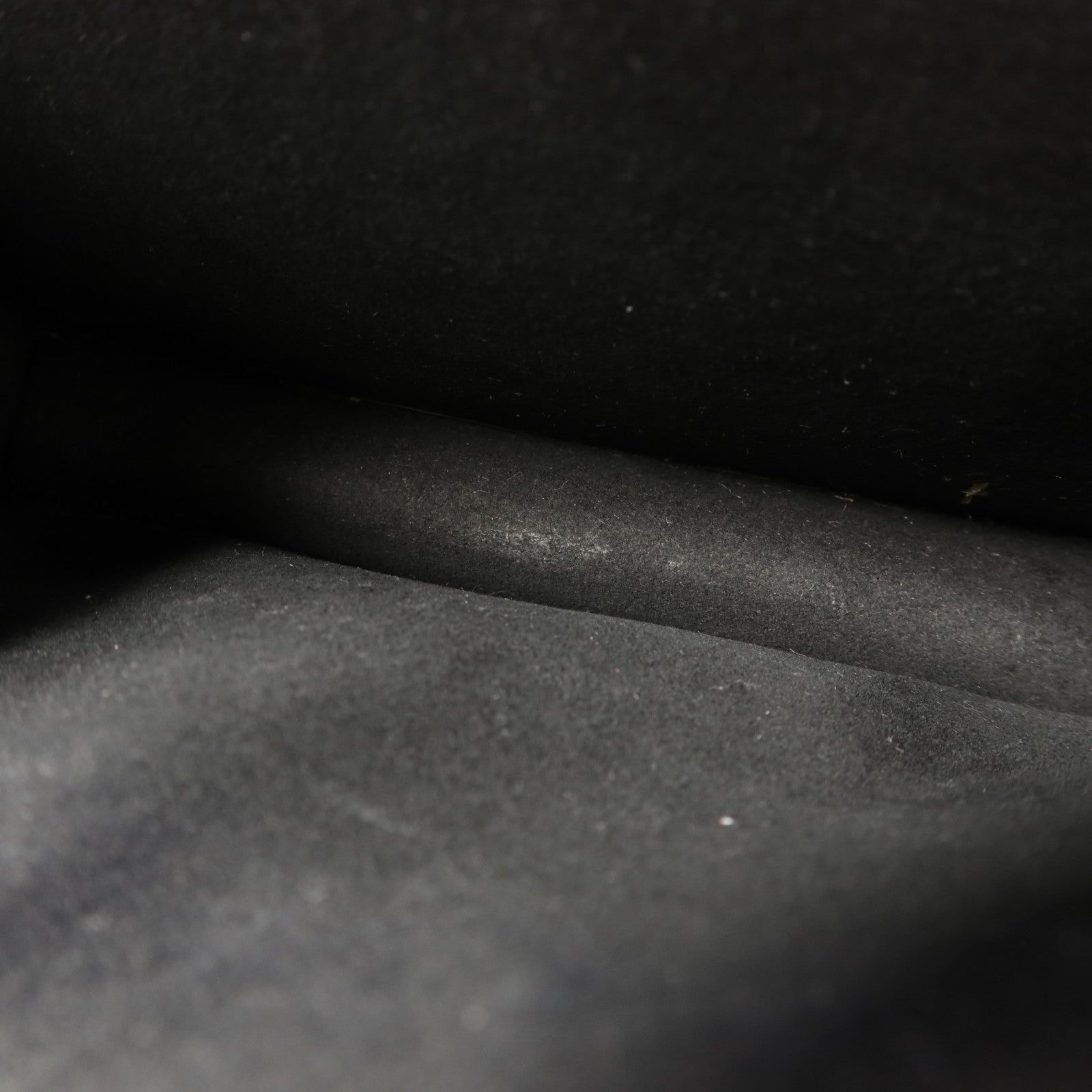 LOUIS VUITTON Monogram Reverse Mini Dauphine金扣肩背袋