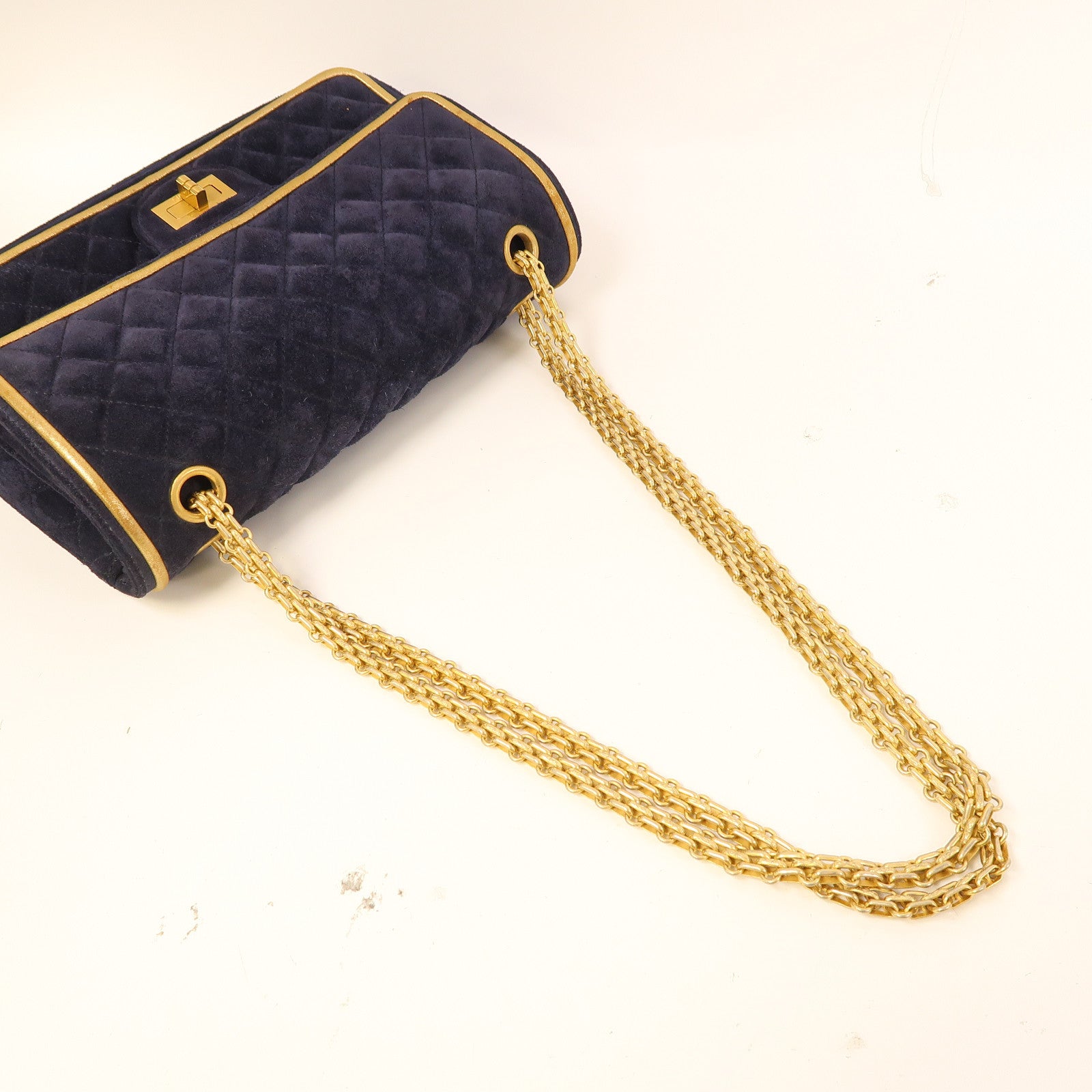 CHANEL 菱格麂皮皮革2.55金扣鏈帶肩背袋藍色