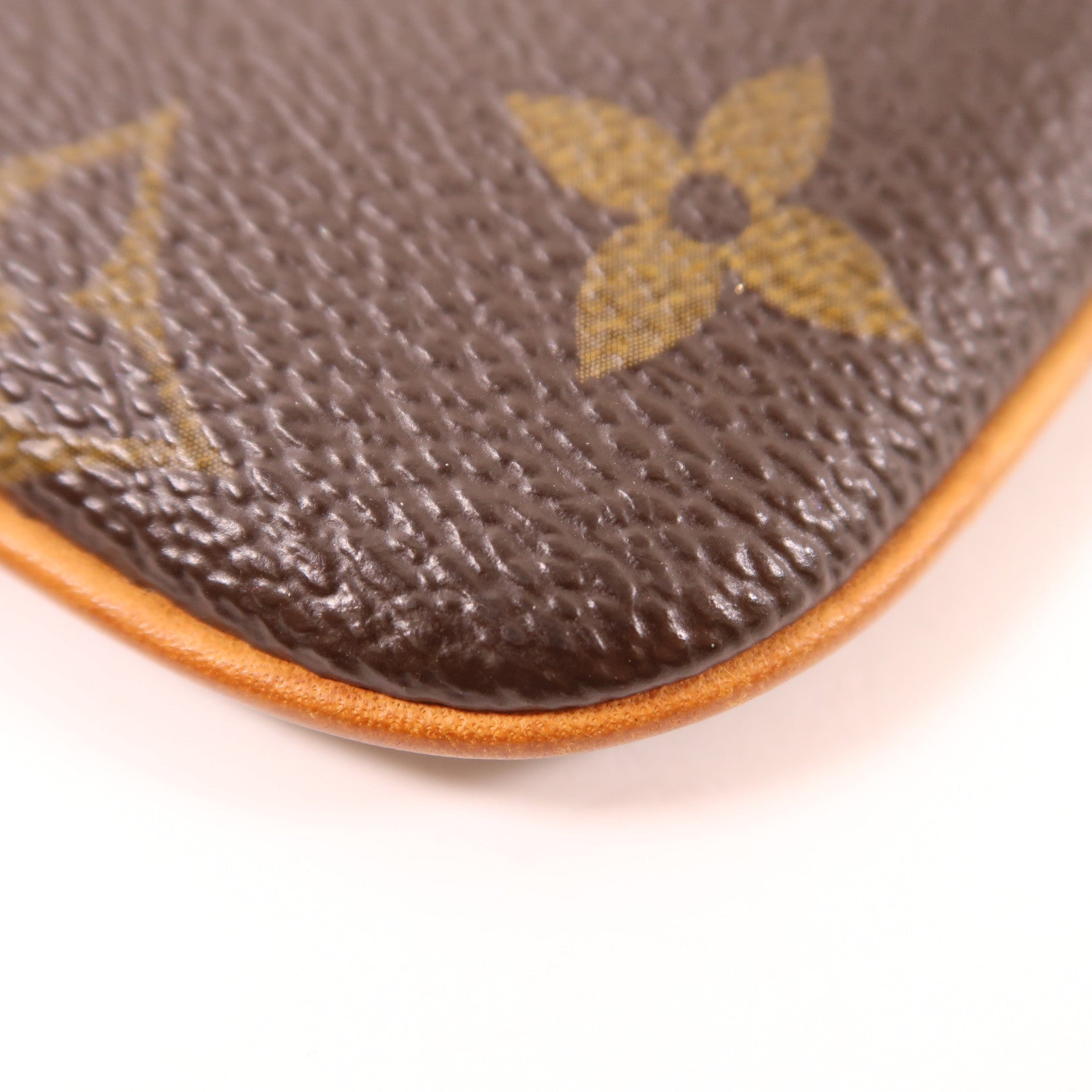 LOUIS VUITTON Monogram Pochette Milla PM金扣手挽袋