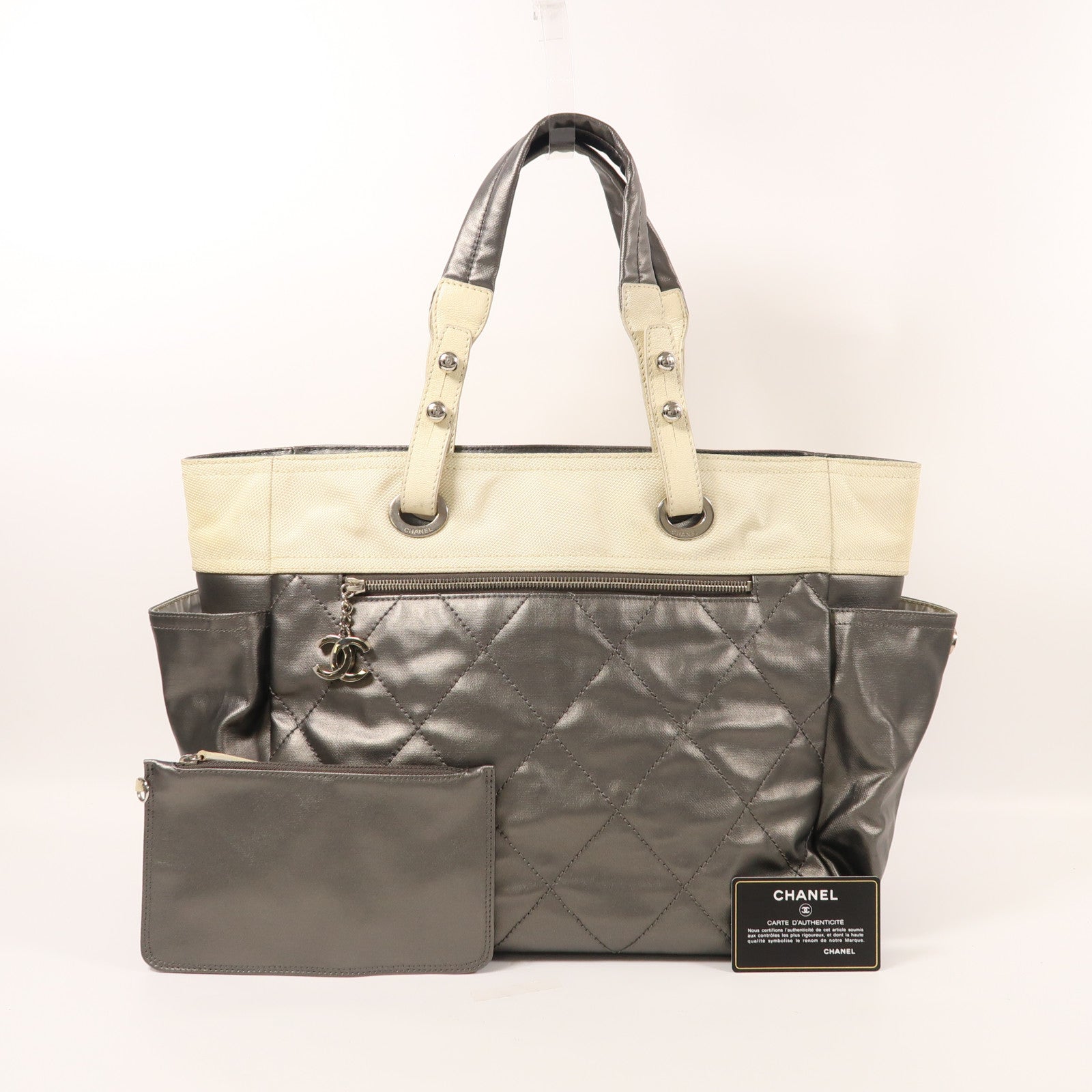 CHANEL 塗層帆布Paris Biarritz銀扣手挽袋