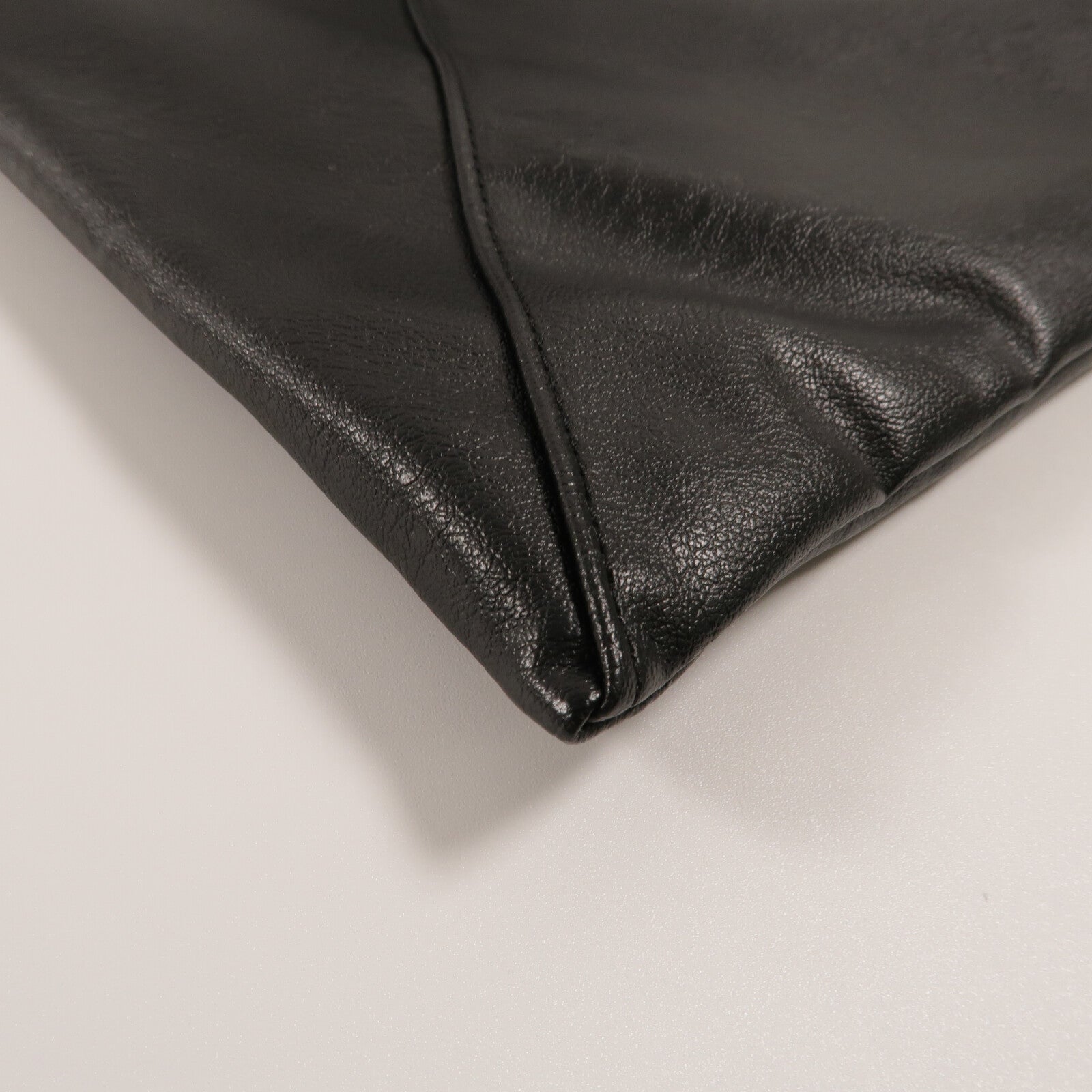 MM6 牛皮皮革MM6 Classic Japanese Bag M肩背袋
