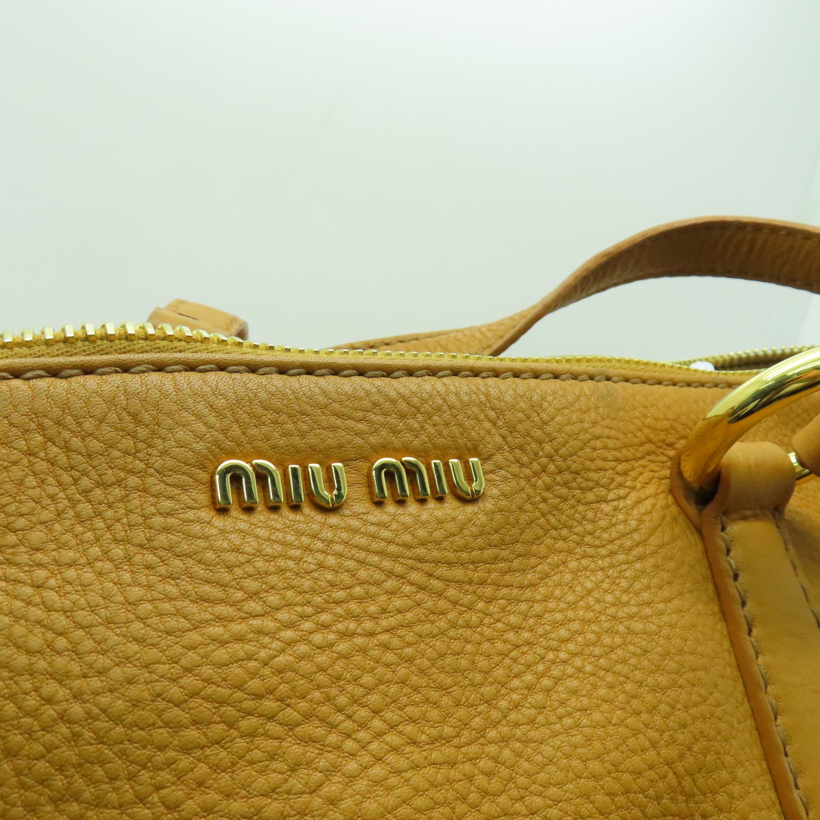 Miu Miu 【激減優惠】牛皮皮革Shoulder Bag金扣手挽肩背兩用袋啡色
