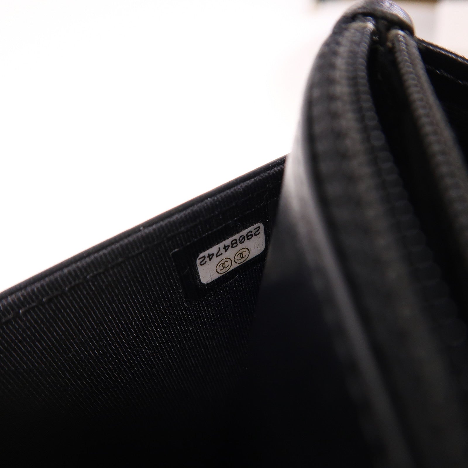 CHANEL 牛皮皮革Gabrielle WOC鏈帶肩背袋