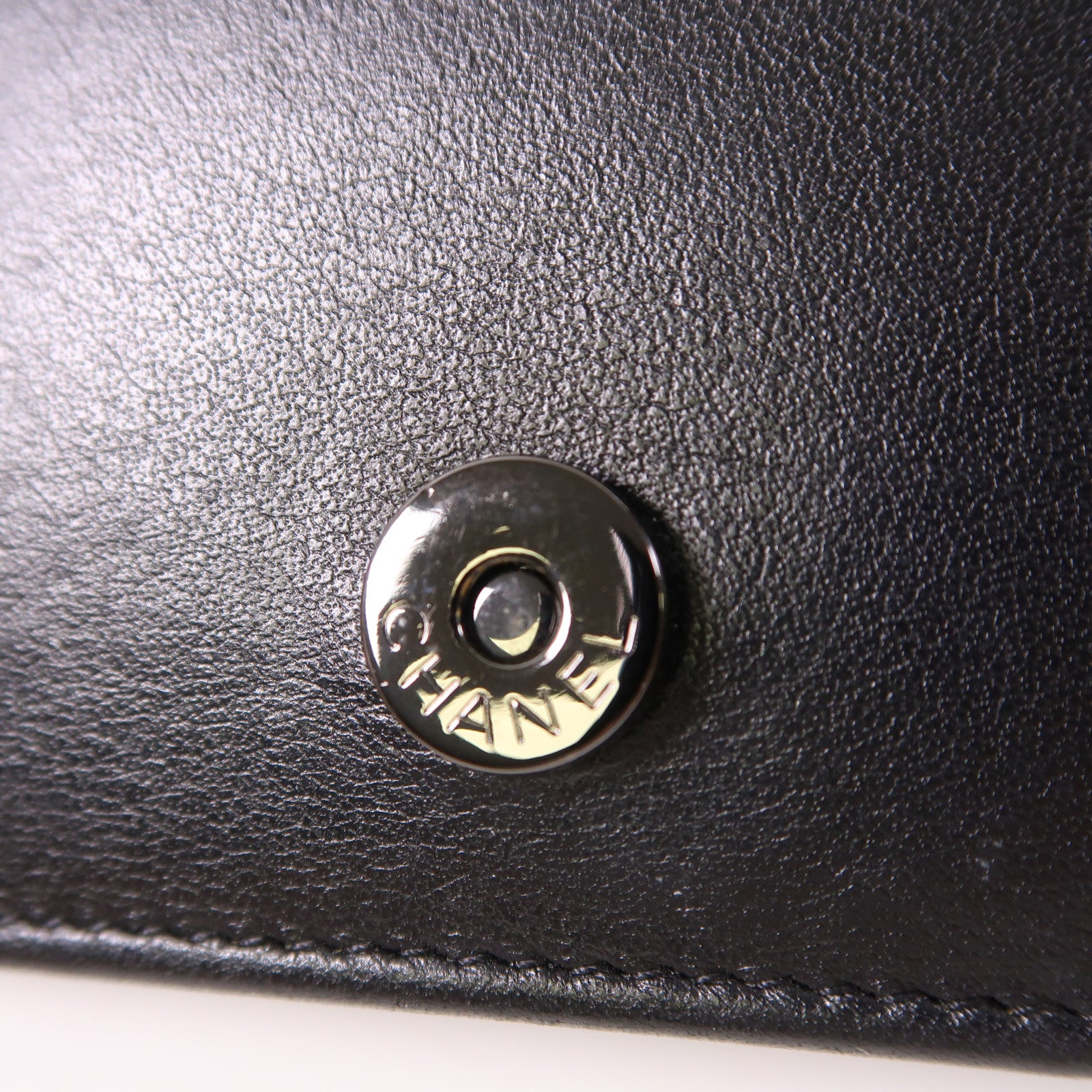 CHANEL 牛皮皮革Gabrielle WOC鏈帶肩背袋