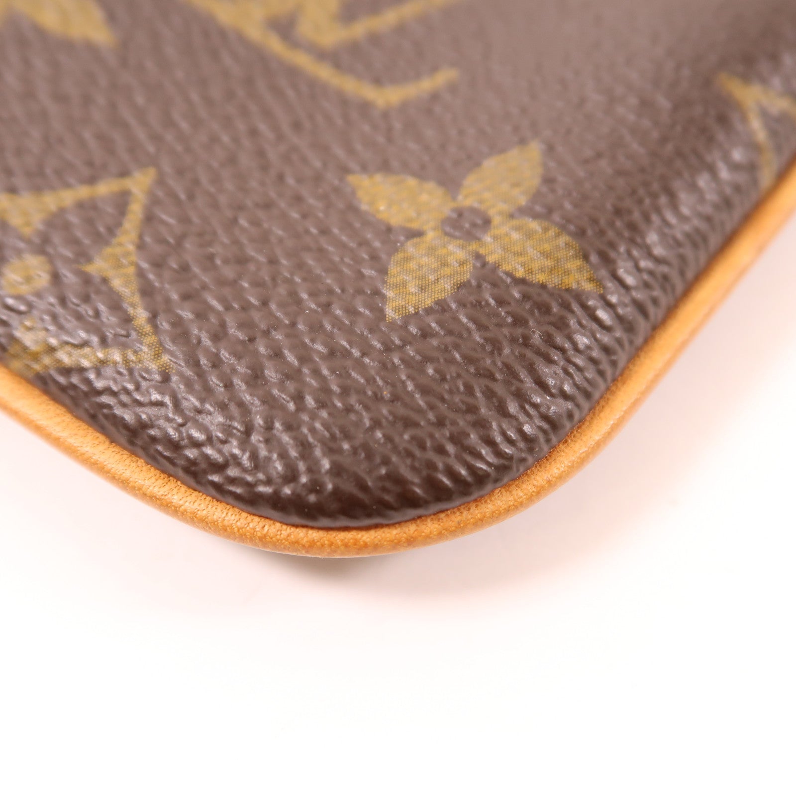 LOUIS VUITTON Monogram Pochette Milla PM金扣手挽袋