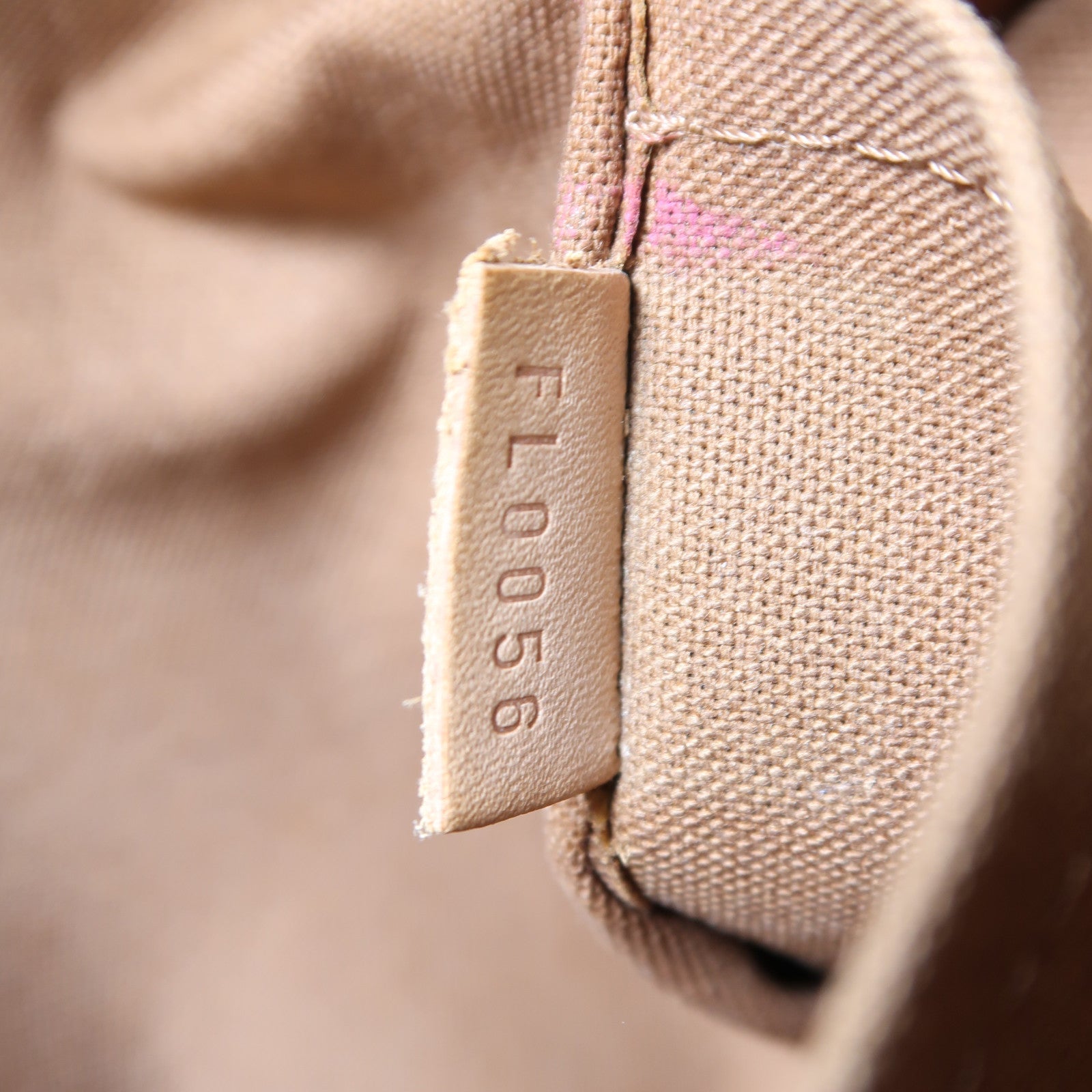 LOUIS VUITTON 【激減優惠】Monogram Lockit金扣手挽袋啡色