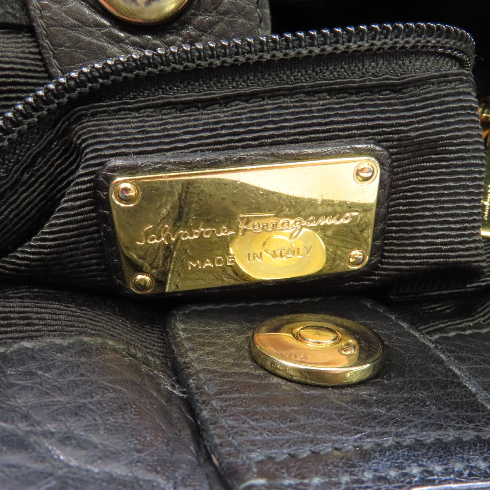 Salvatore Ferragamo 牛皮皮革Tote Bag手挽袋黑色