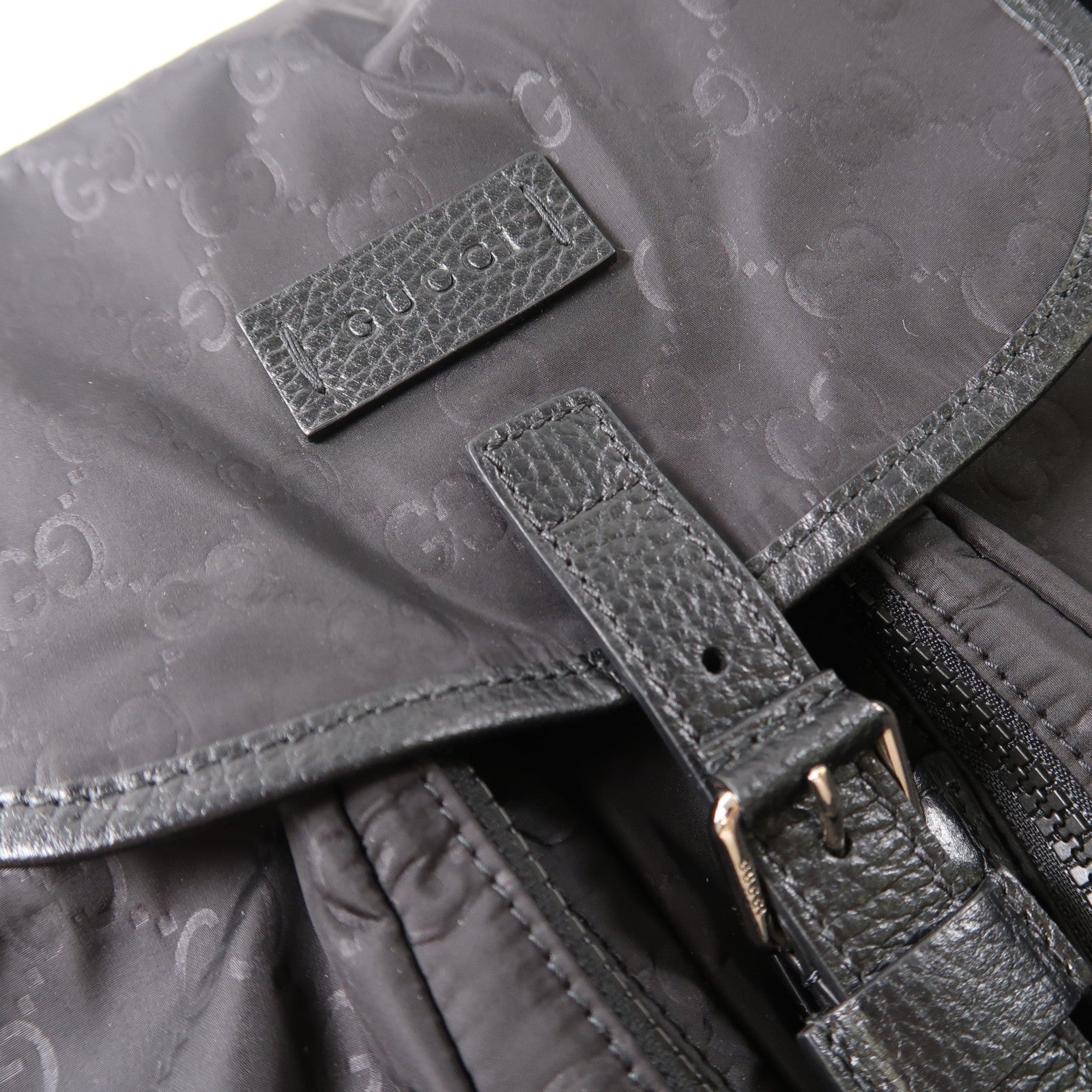 GUCCI 尼龍Backpack銀扣背包黑色