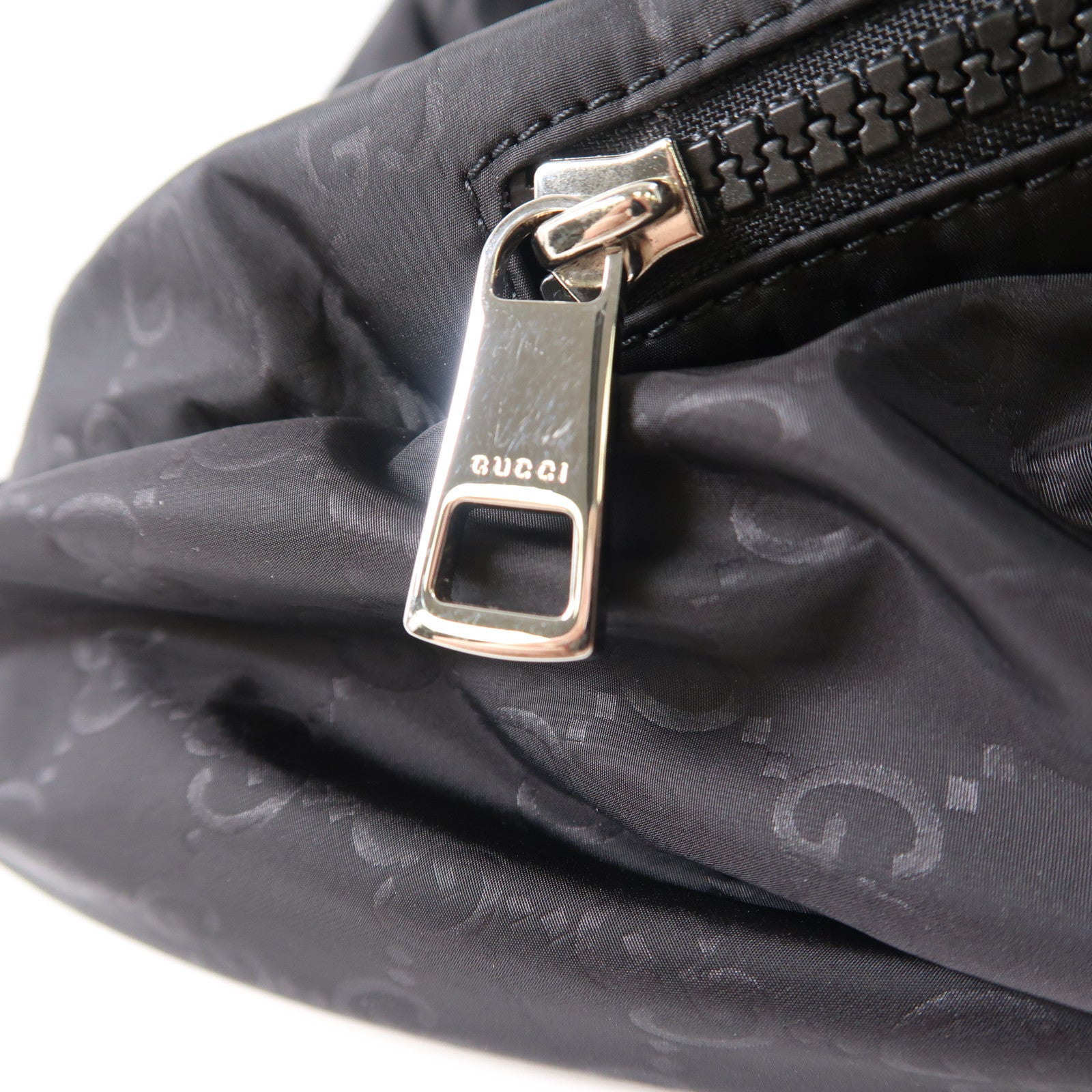 GUCCI 尼龍Backpack銀扣背包黑色