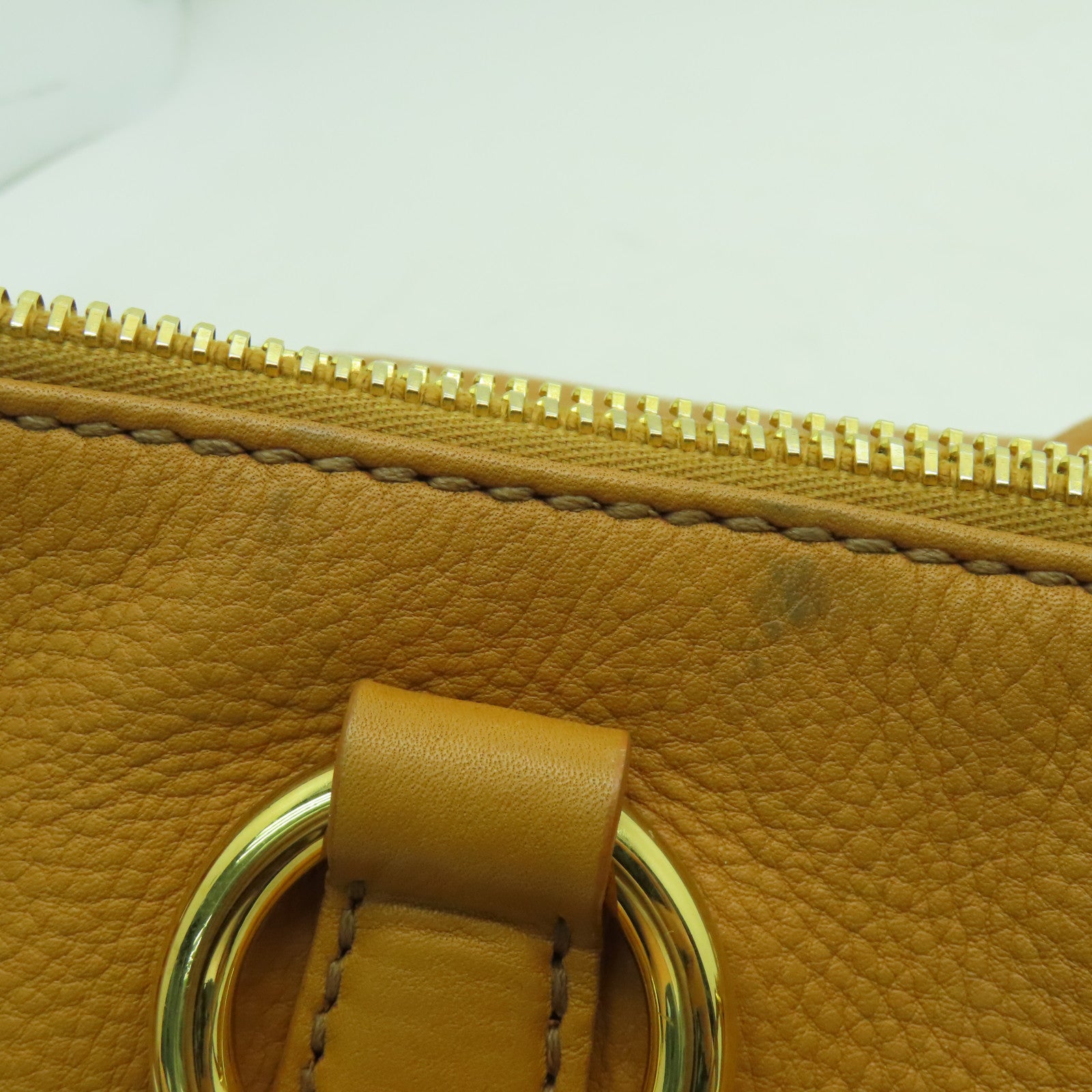 Miu Miu 【激減優惠】牛皮皮革Shoulder Bag金扣手挽肩背兩用袋啡色