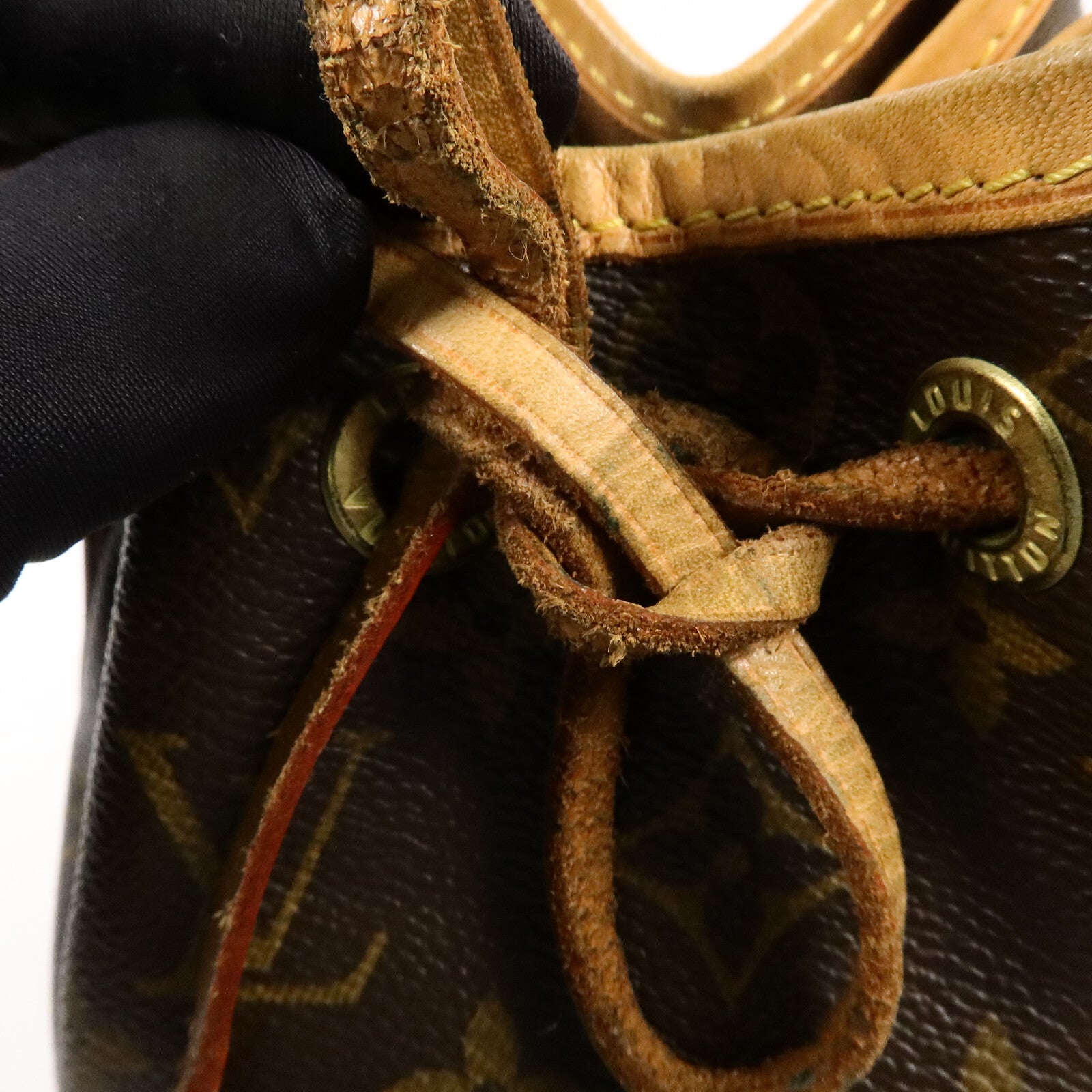 LOUIS VUITTON Monogram Mini Noe肩背袋