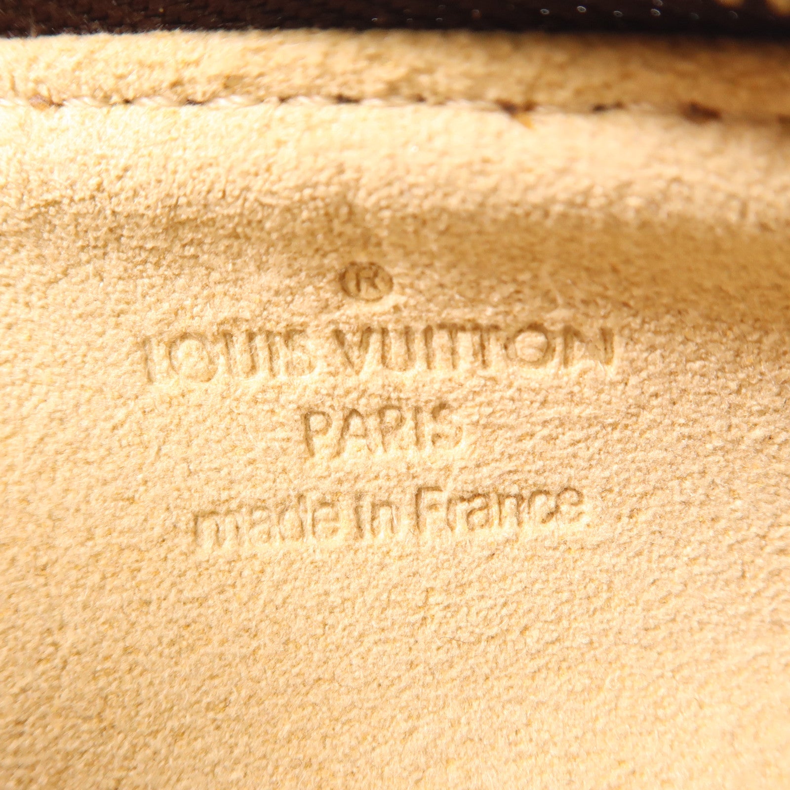 LOUIS VUITTON Monogram Pochette Milla PM金扣手挽袋