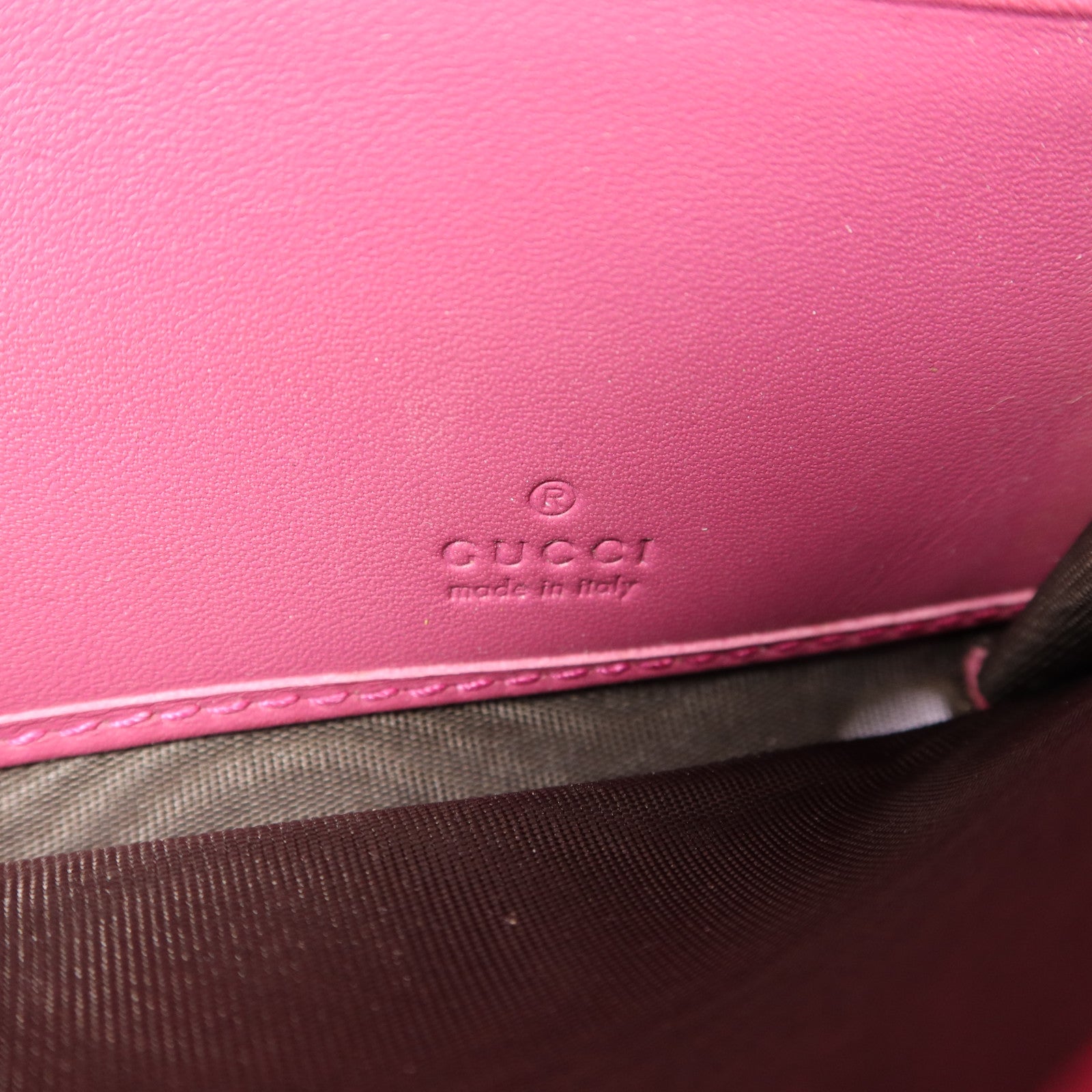 GUCCI 塗層帆布Wallet金扣長錢包