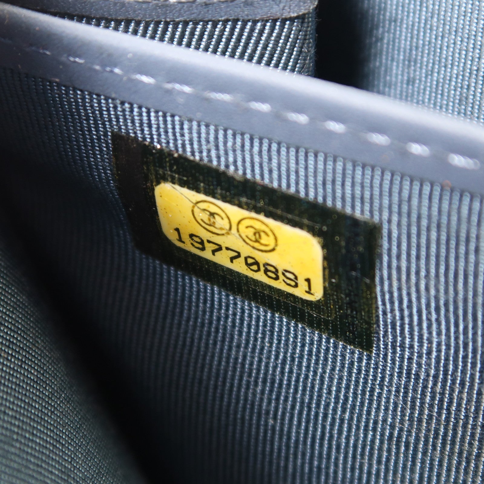 CHANEL 牛皮皮革Long Wallet銀扣長錢包