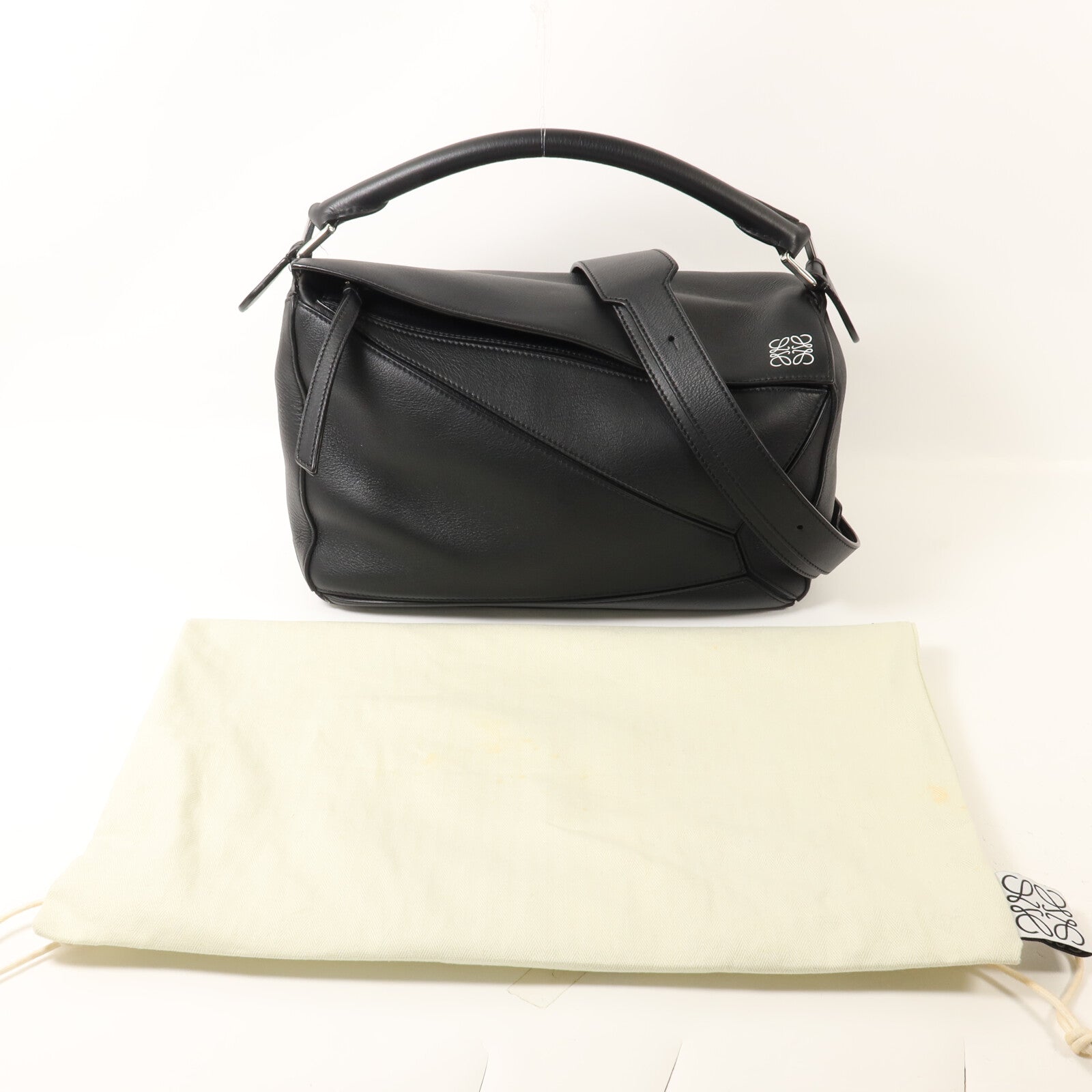 LOEWE 牛皮皮革Puzzle Medium手挽肩背兩用袋